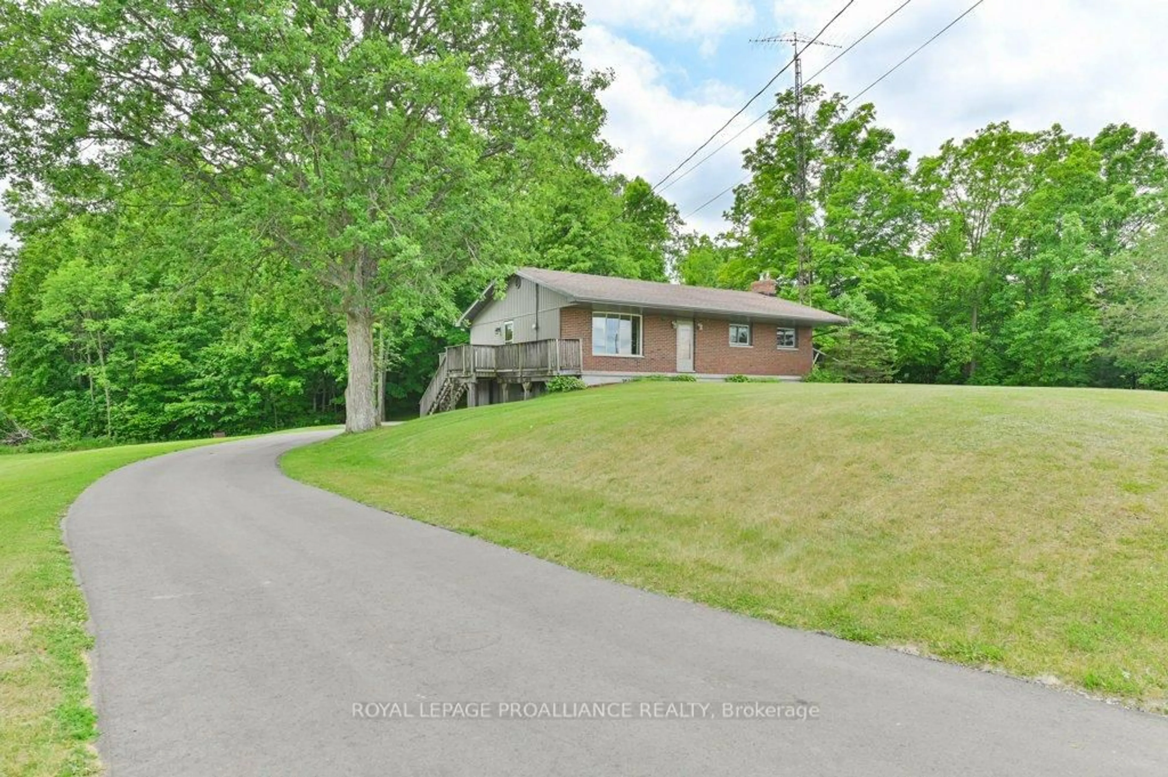 A pic from outside/outdoor area/front of a property/back of a property/a pic from drone, street for 184 Bethel Rd, Stirling Ontario K0K 3E0