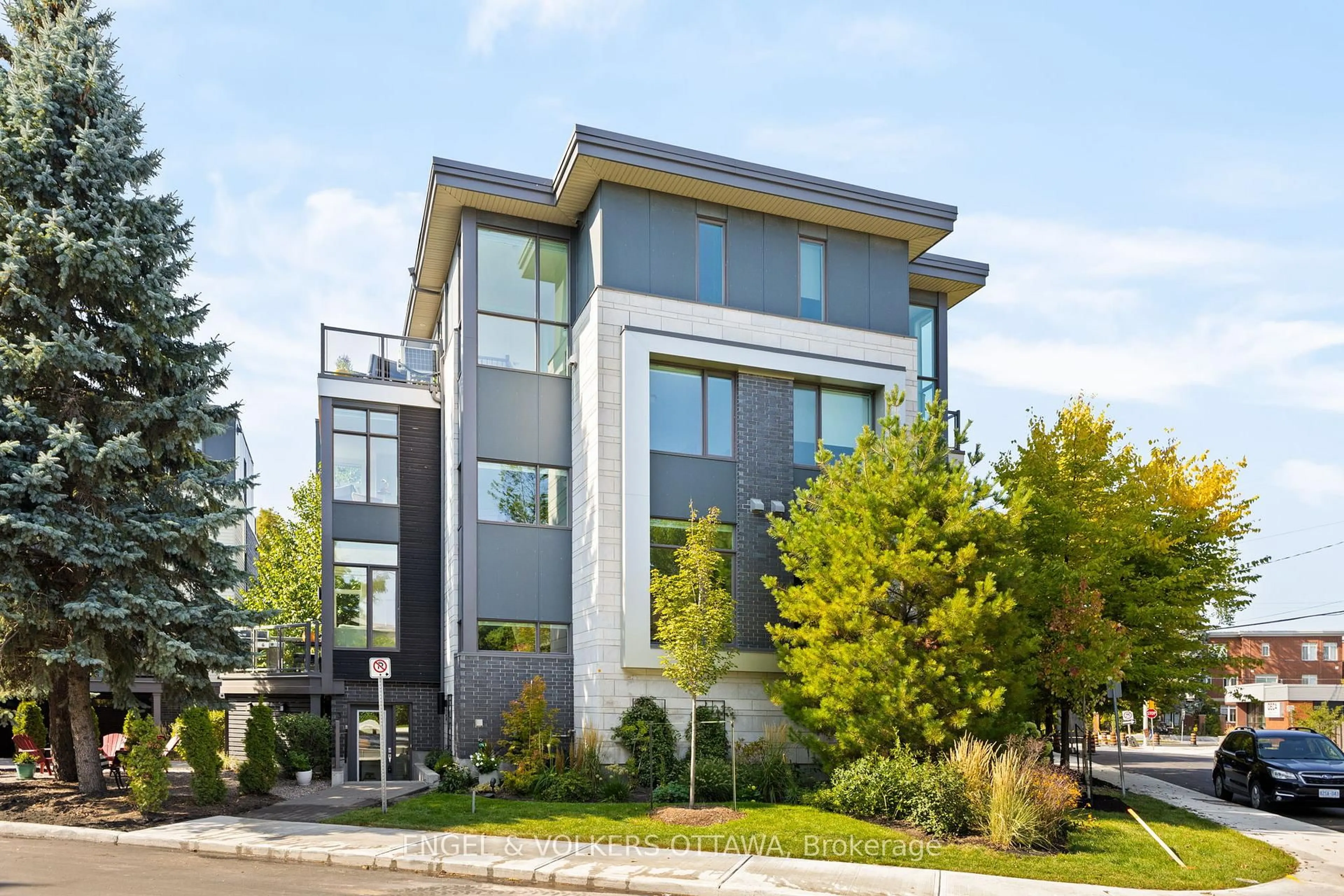 Home with brick exterior material, building for 3 Montcalm St, Ottawa Ontario K1S 5H7