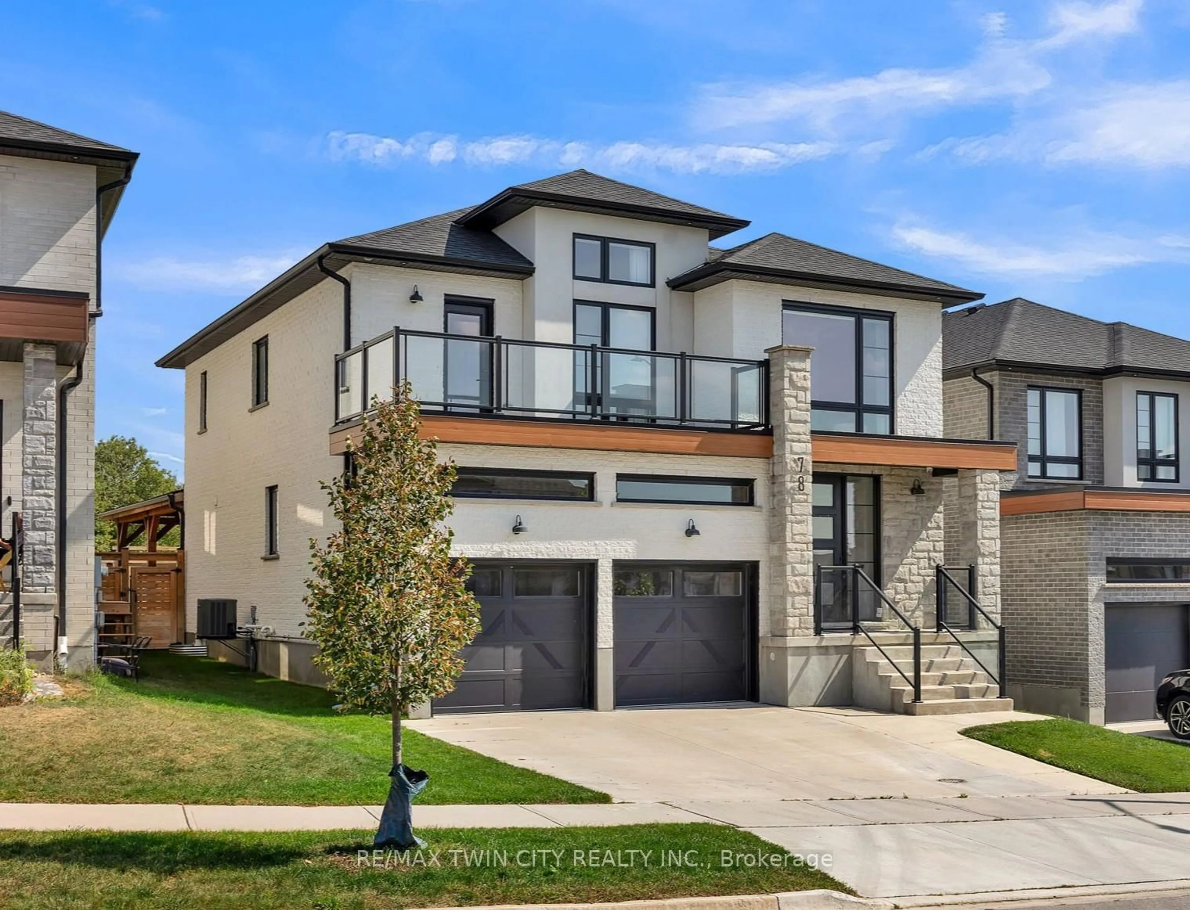 Home with brick exterior material, street for 78 Ridgemount St, Kitchener Ontario N2P 0J3