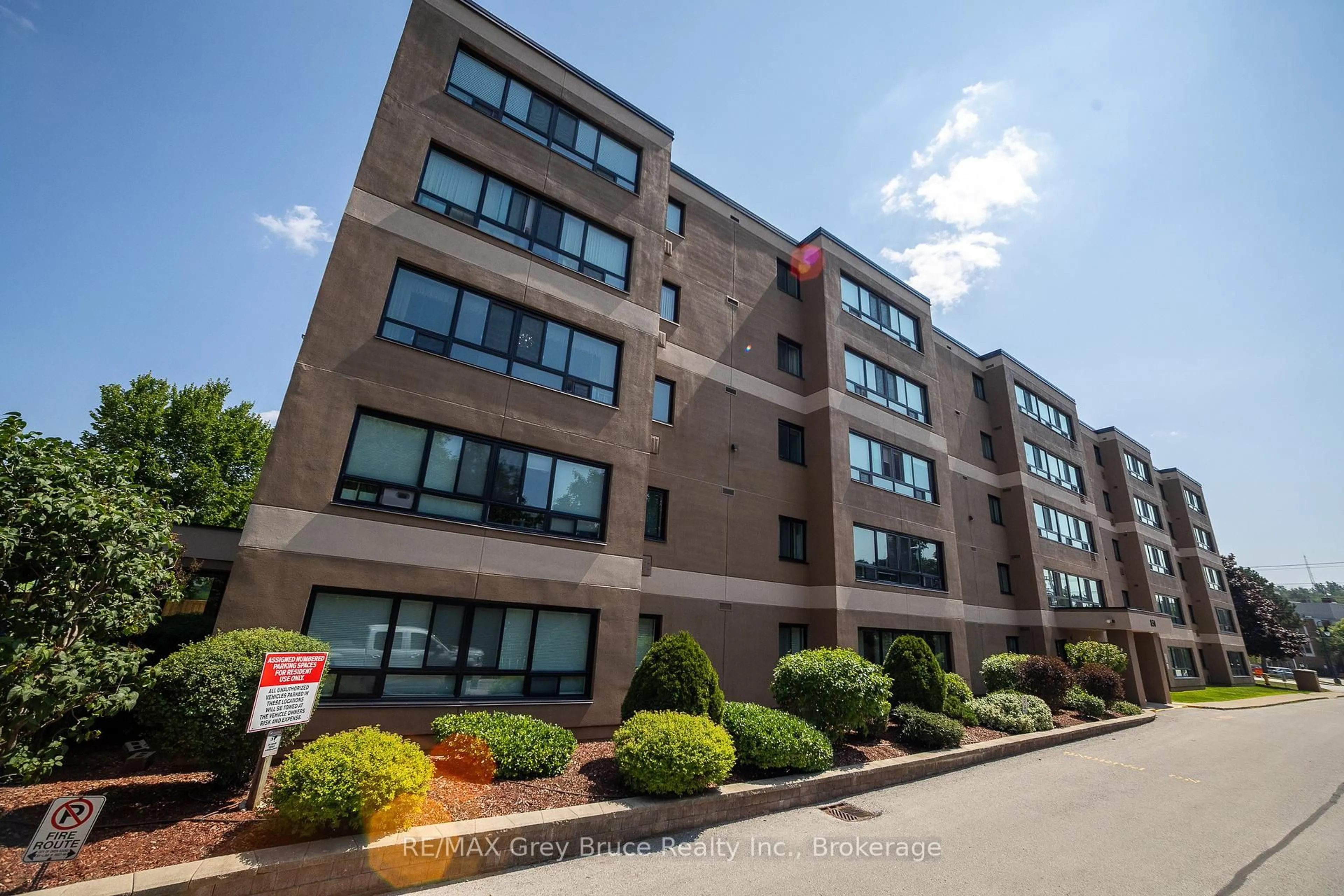 Unknown for 850 6TH St #309, Owen Sound Ontario N4K 2Y7
