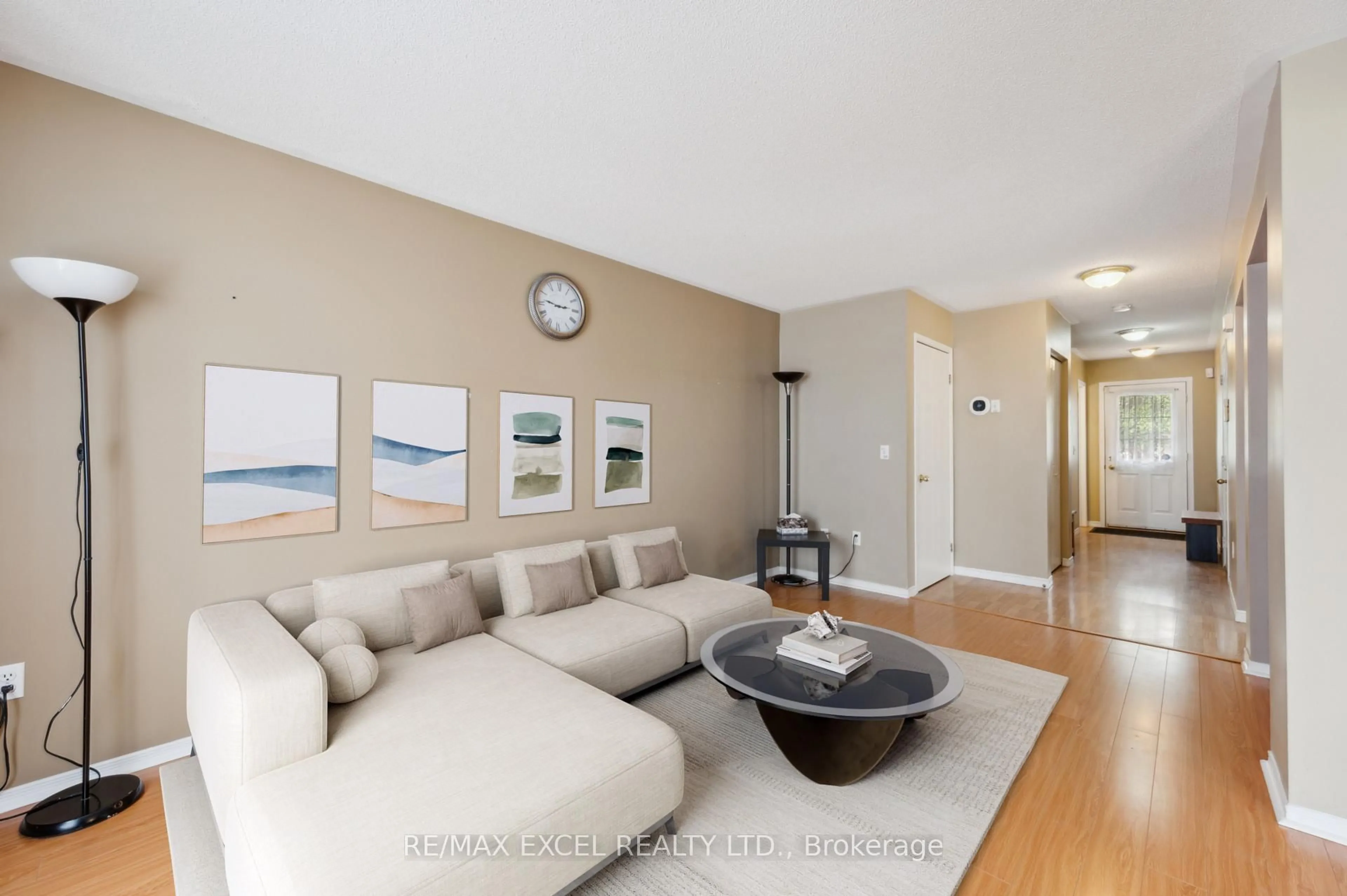 Living room with furniture, unknown for 451 Citadel Crt, Waterloo Ontario N2K 3Y4