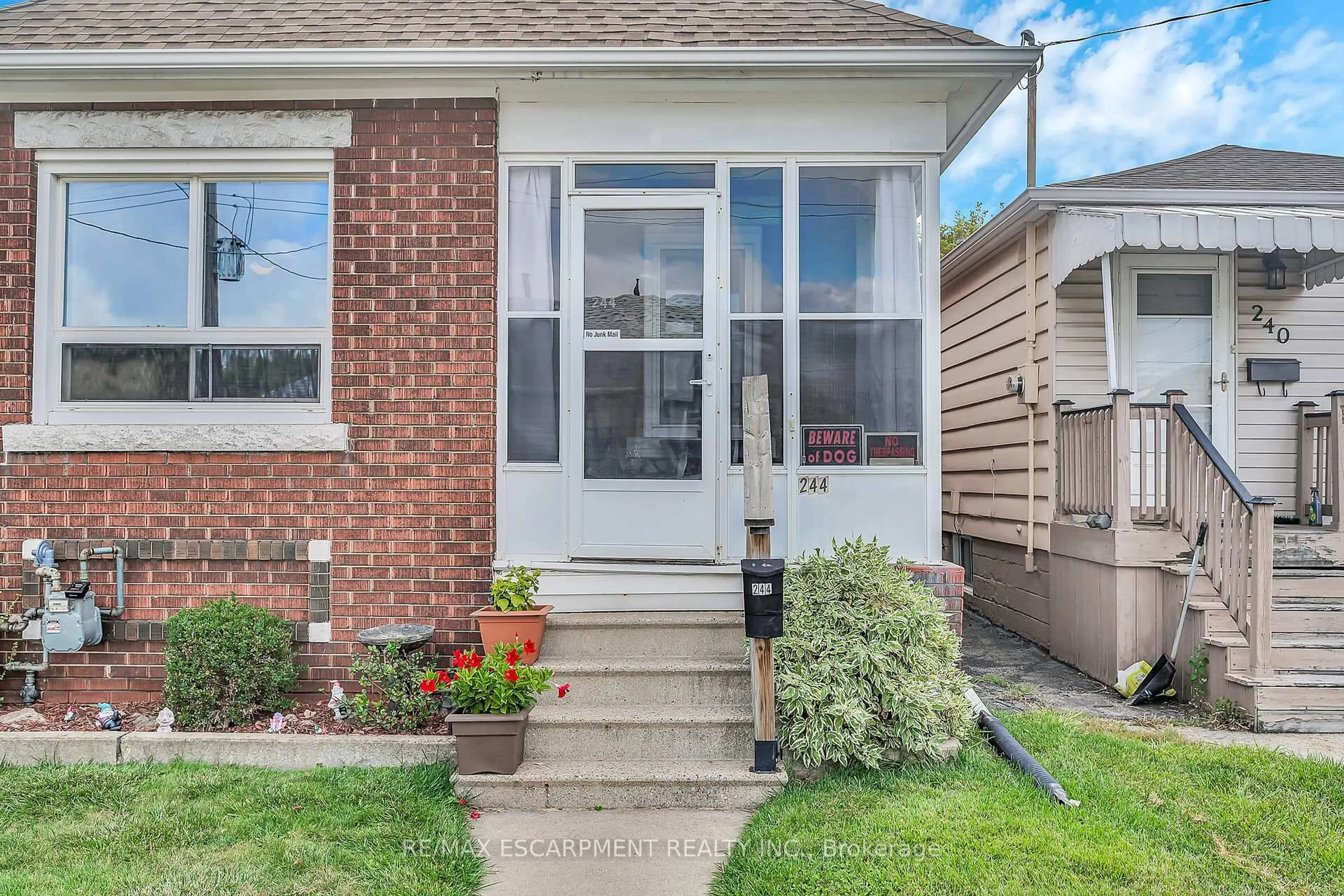 Unknown for 244 Cope St, Hamilton Ontario L8H 5B5