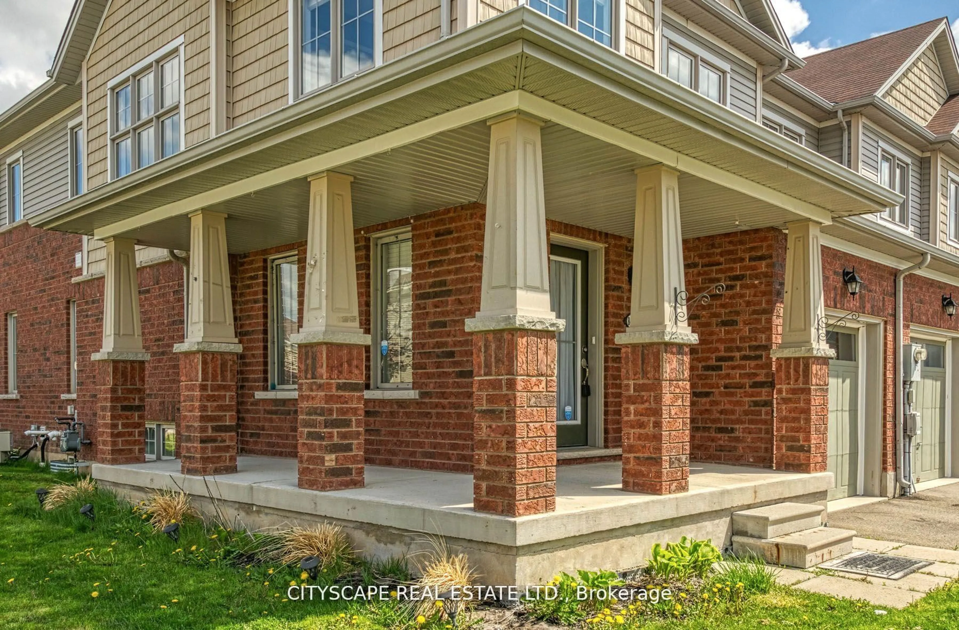 Home with brick exterior material, street for 8485 Primrose Lane, Niagara Falls Ontario L2H 0K8