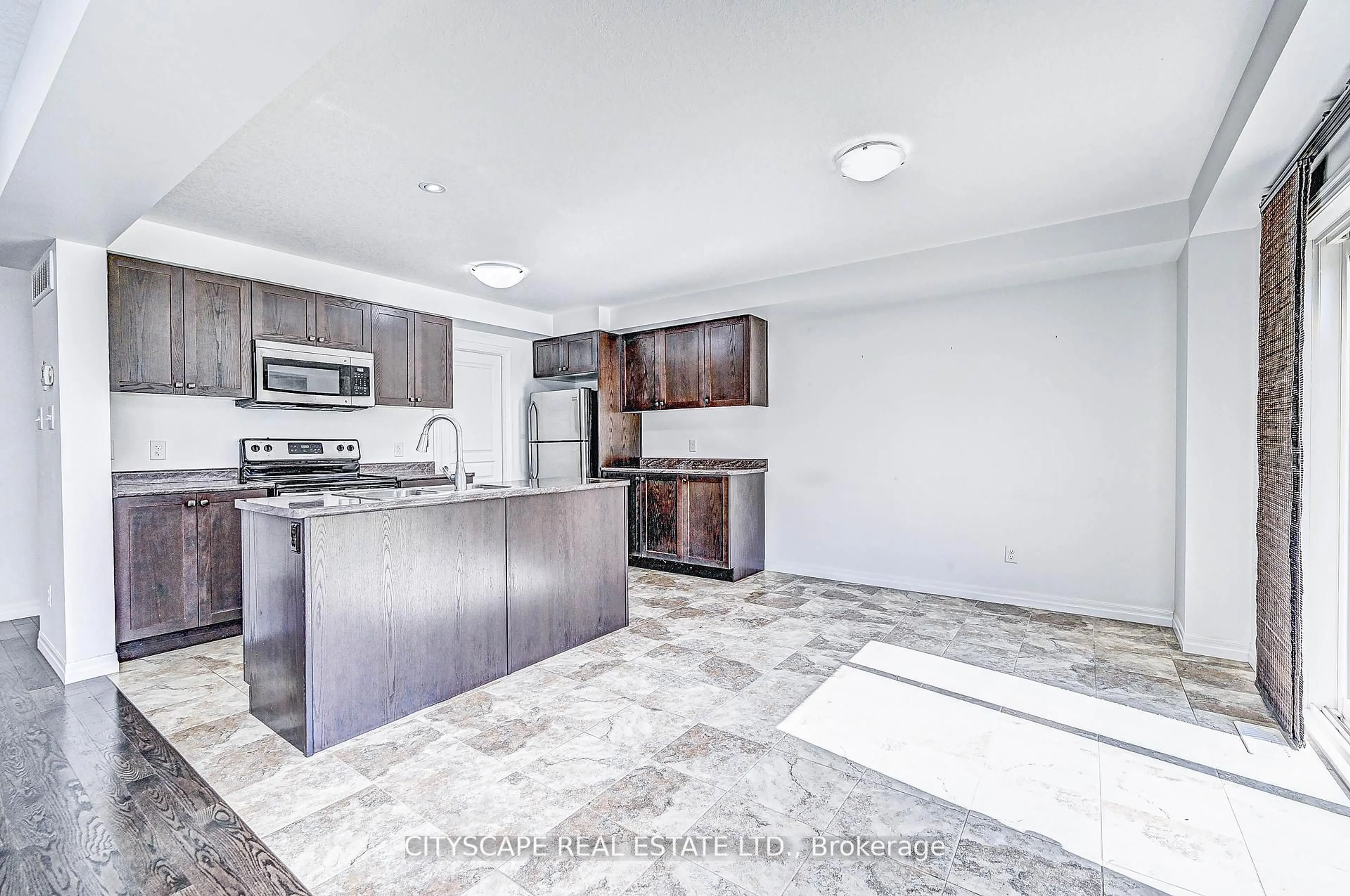 Open concept kitchen, unknown for 6 Castlebay St, Kitchener Ontario N2R 0G5