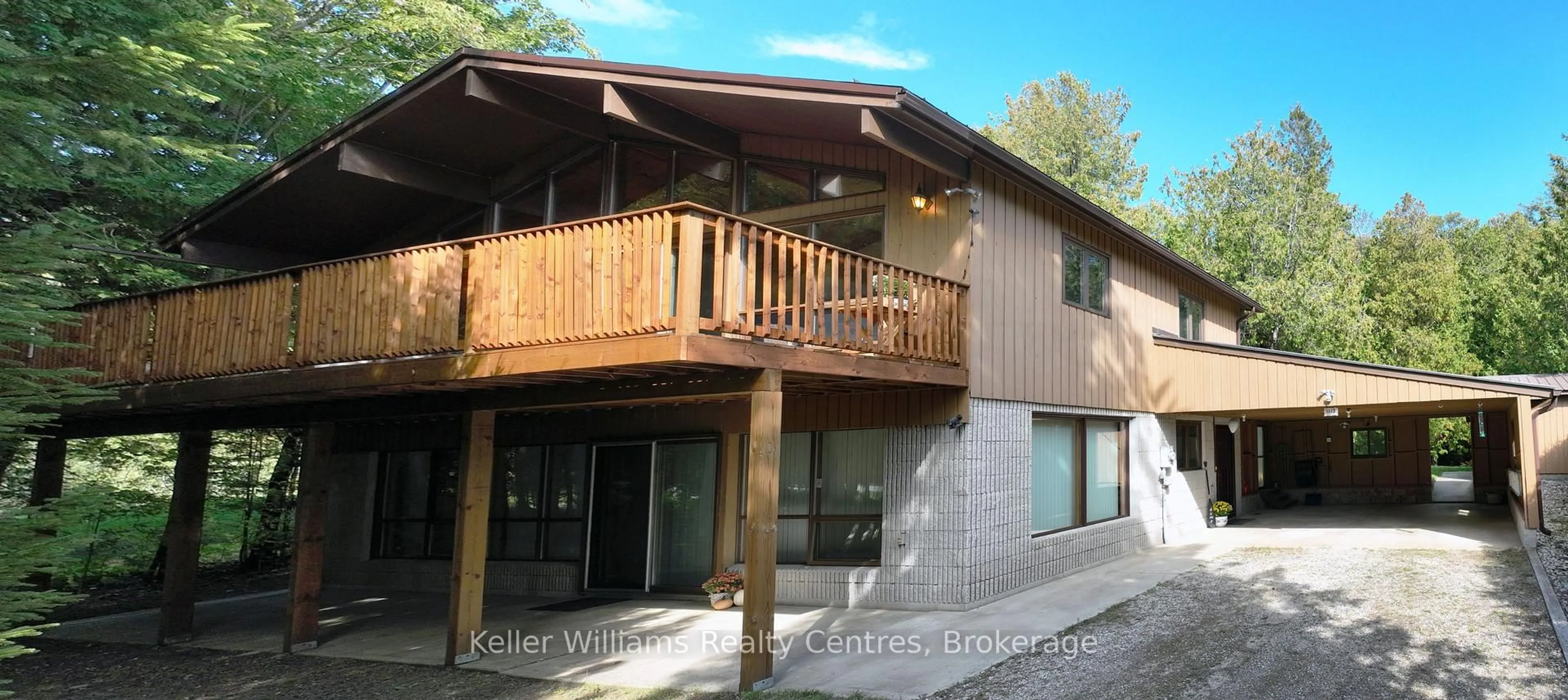 Home with vinyl exterior material, unknown for 1113 Second Ave, South Bruce Peninsula Ontario N0H 2G0