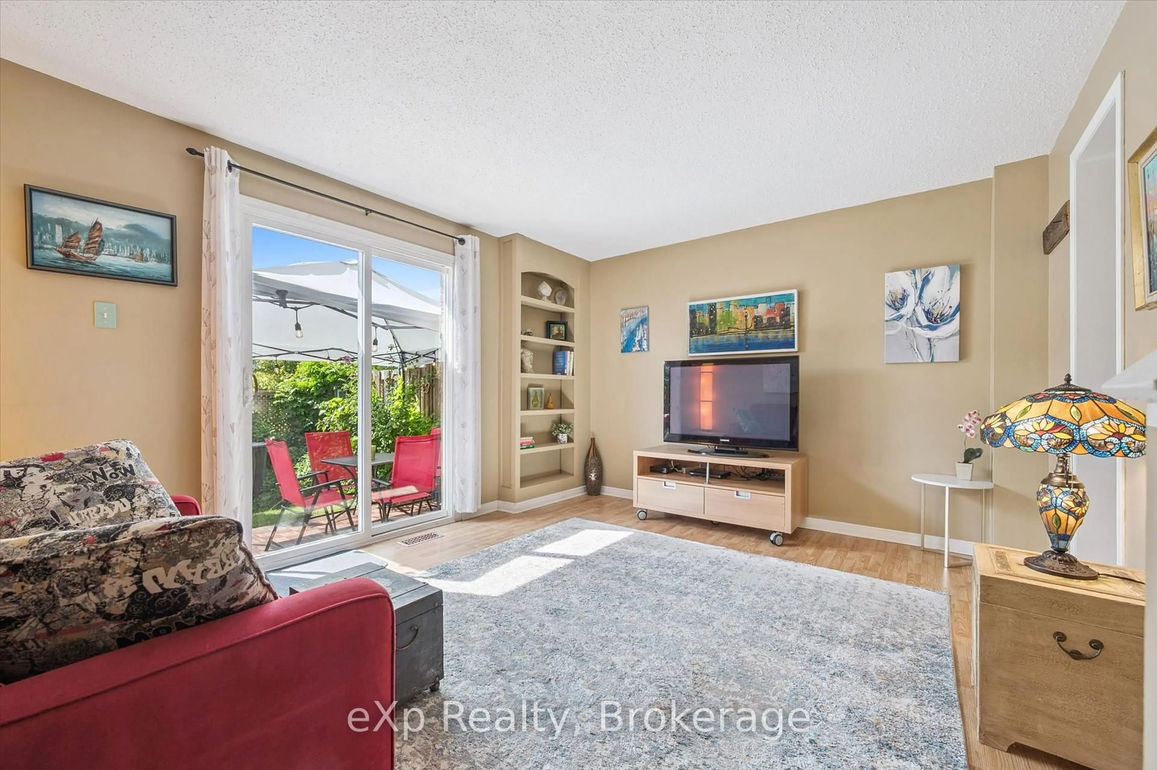 Living room with furniture, unknown for 40 Silvercreek Pkwy #44, Guelph Ontario N1H 7X5