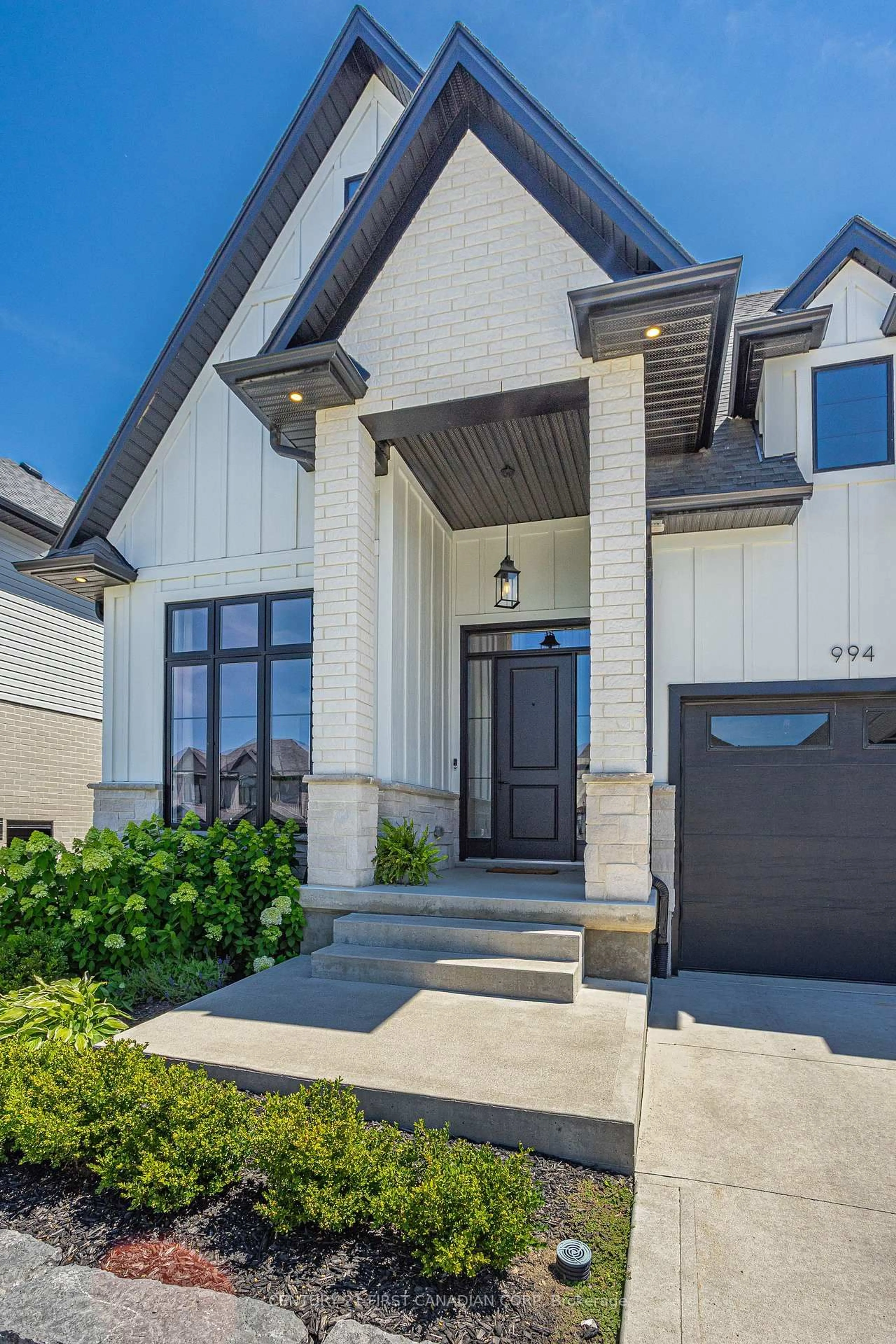 Home with brick exterior material, street for 994 Riverbend Rd, London South Ontario N6K 0J3