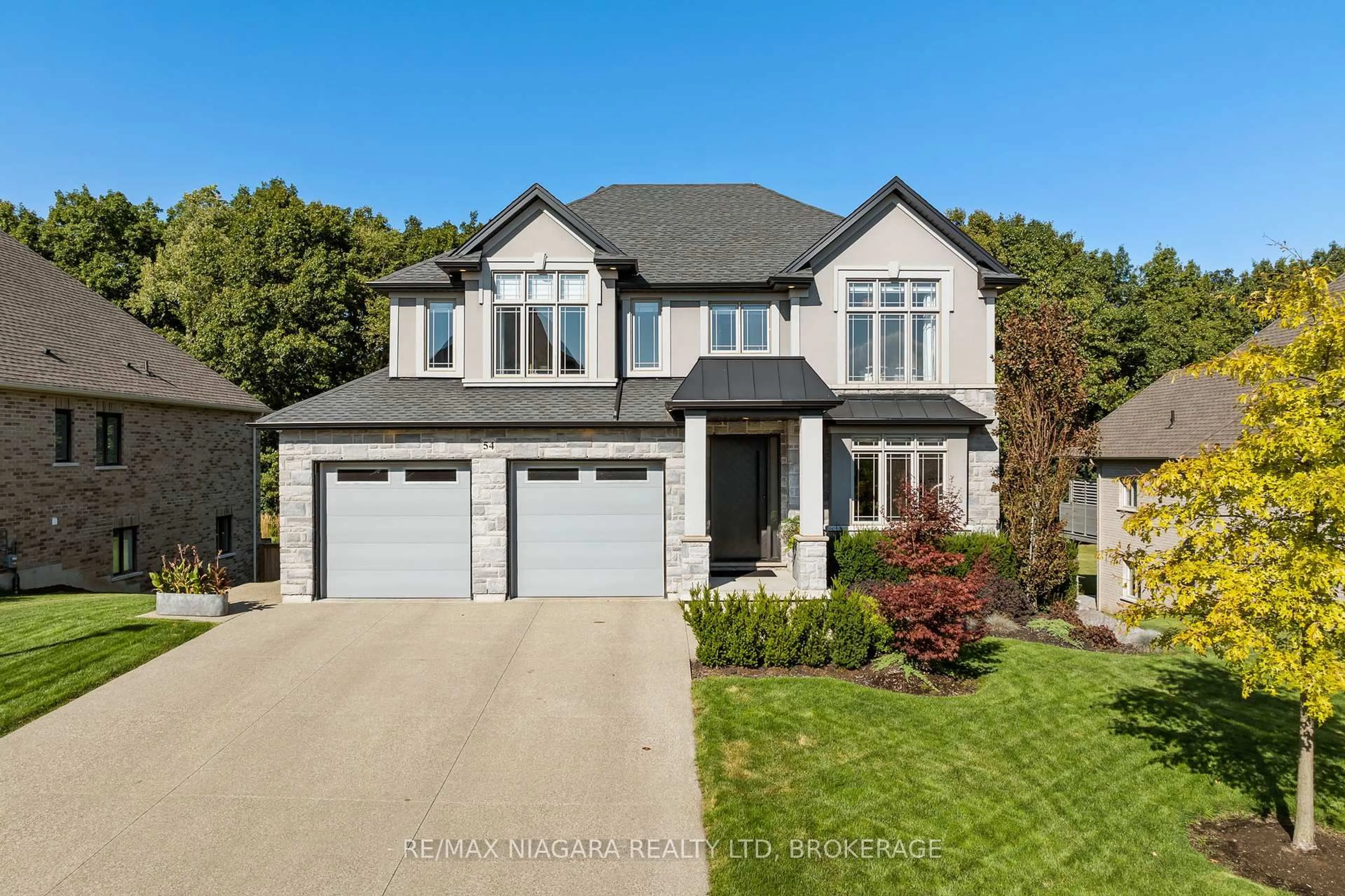 Home with brick exterior material, street for 54 Philmori Blvd, Pelham Ontario L0S 1E5