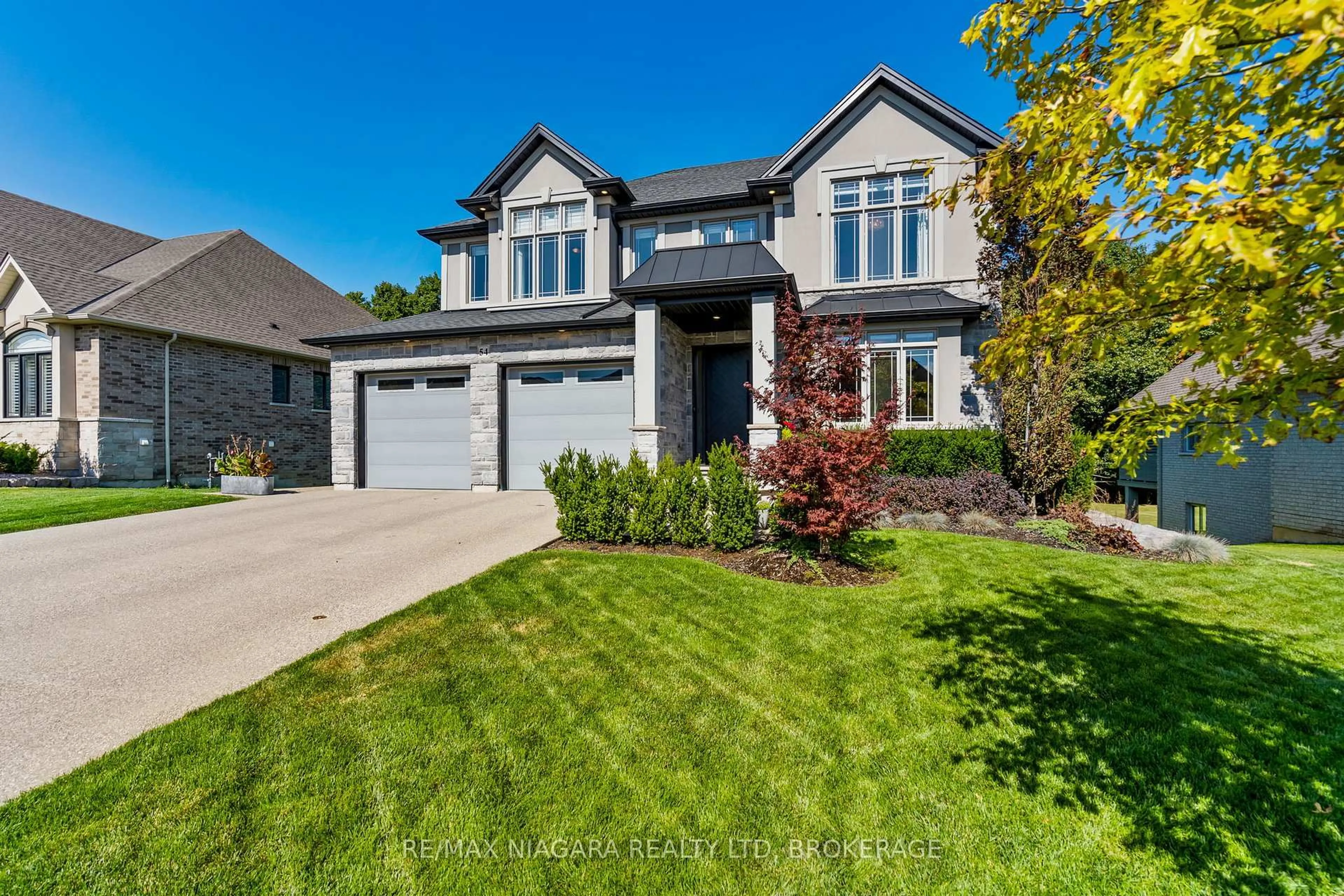 Home with brick exterior material, street for 54 Philmori Blvd, Pelham Ontario L0S 1E5