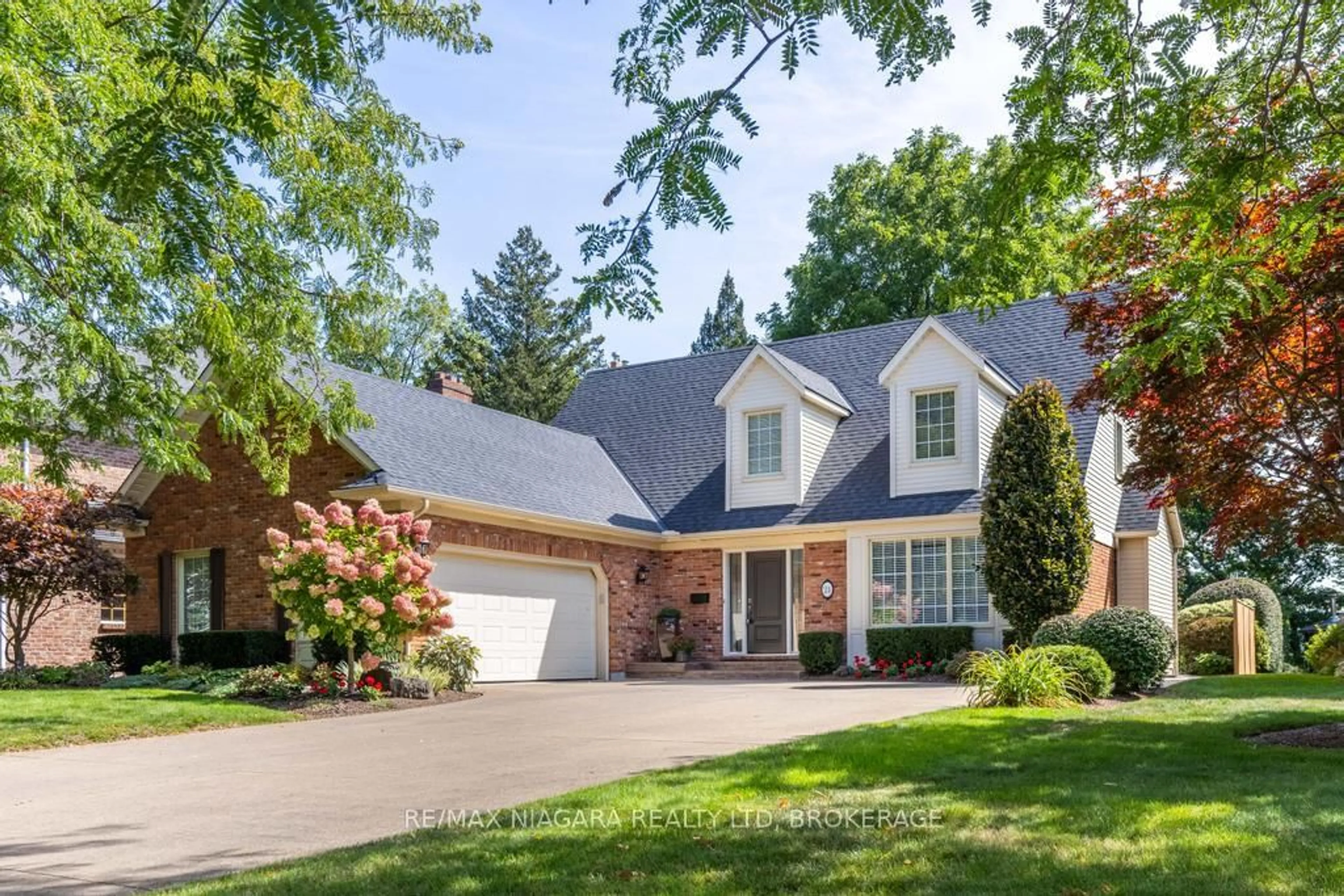 Home with brick exterior material, street for 24 Golden Blvd, St. Catharines Ontario L2N 7M9
