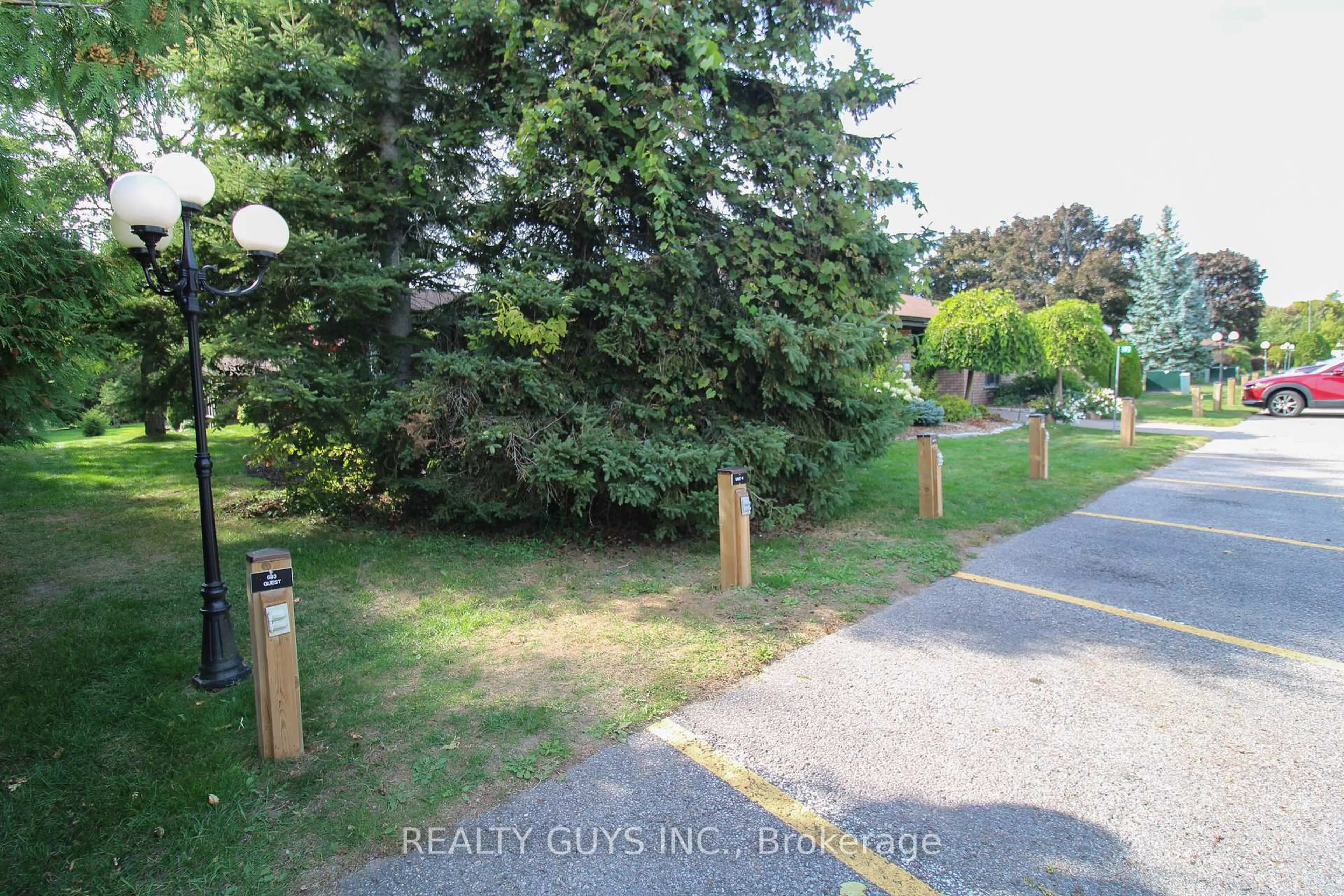 Blurry image for 693 Whitaker St #4, Peterborough Ontario K9H 7K3