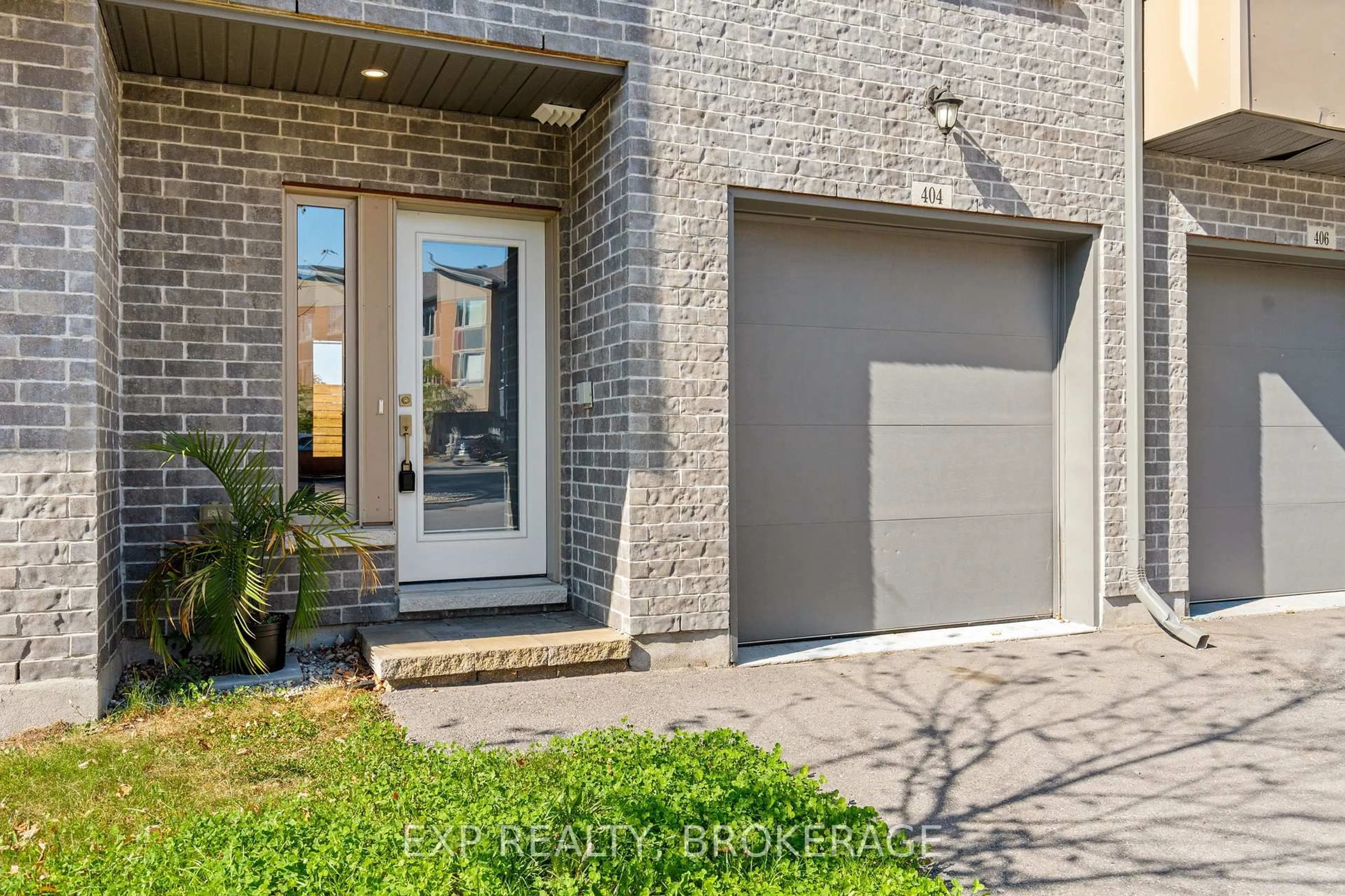 Unknown for 404 Terravita Private, Ottawa Ontario K1V 2R9