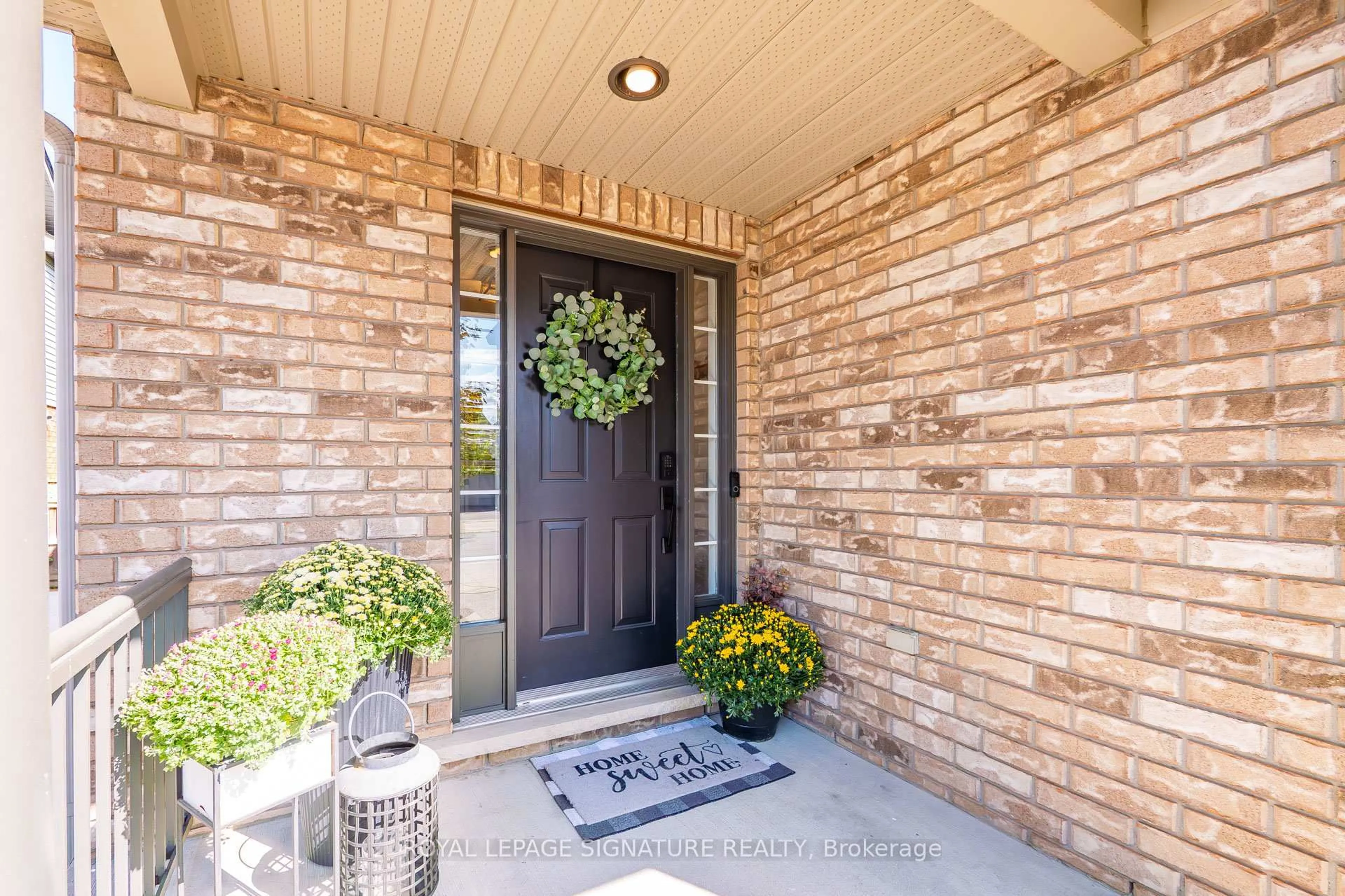 Indoor entryway for 80 Skipton Cres, Cambridge Ontario N3C 4P2