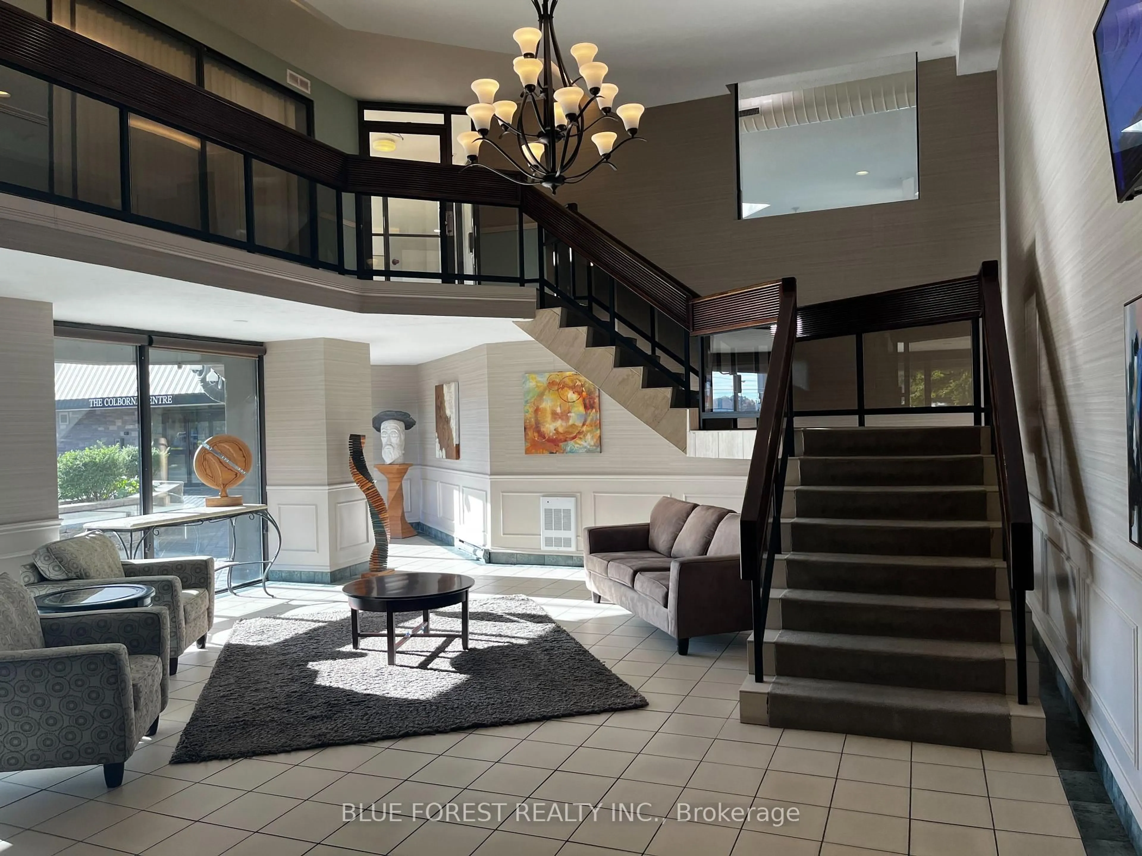 Indoor foyer for 363 Colborne St #404, London East Ontario N6B 3N3