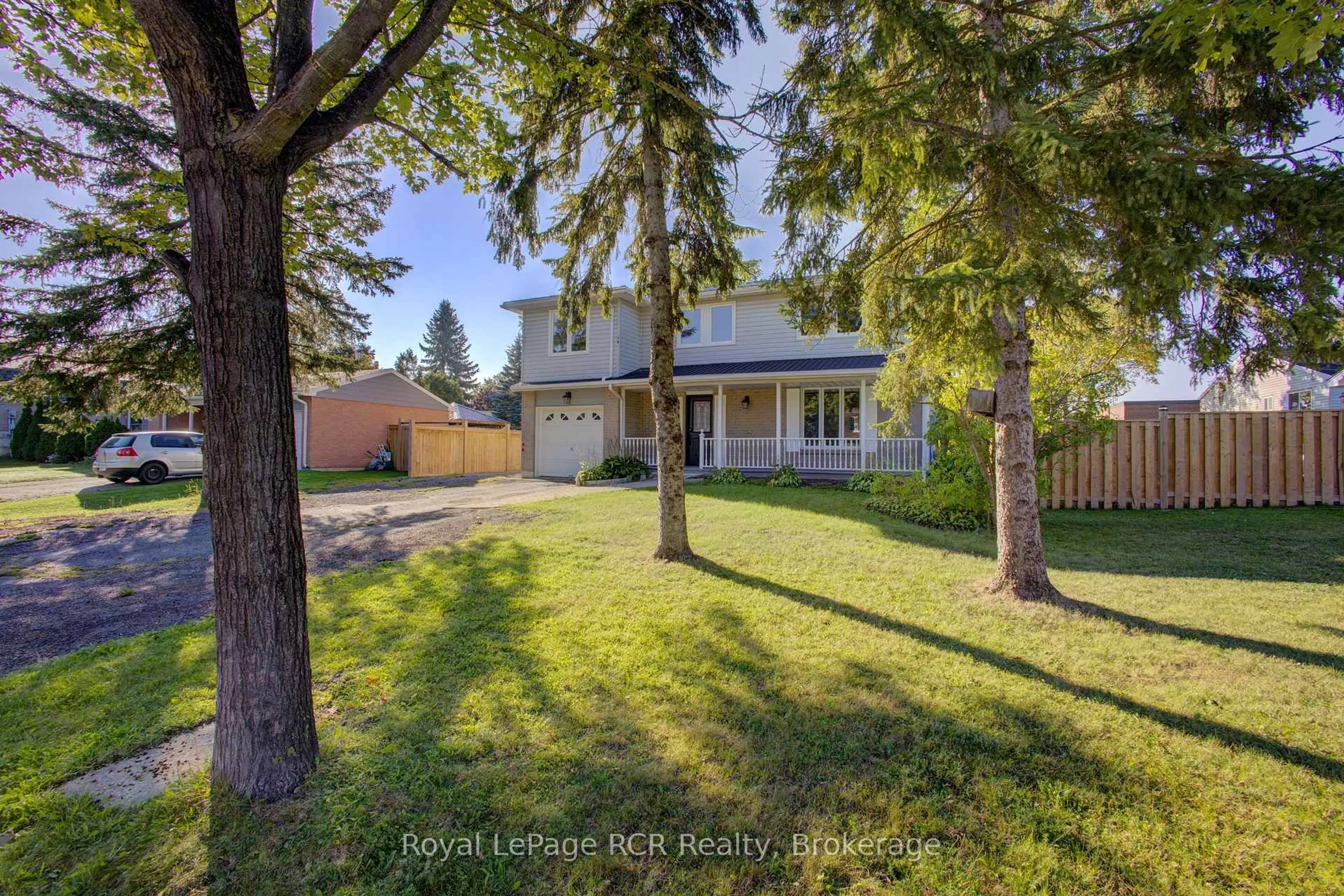 A pic from outside/outdoor area/front of a property/back of a property/a pic from drone, street for 4 Bellefield Cres, Wellington North Ontario N0G 1A0