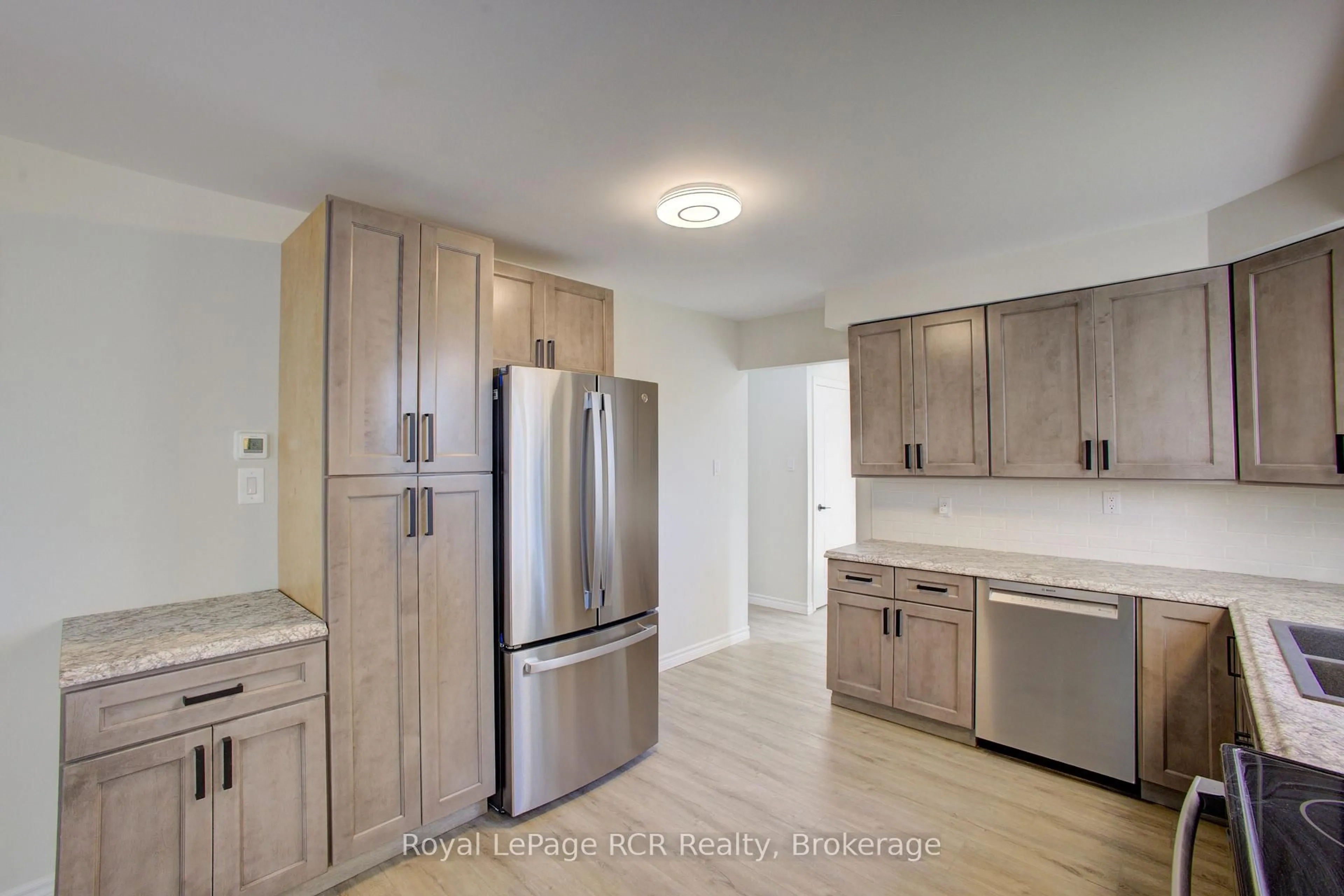 Unknown for 4 Bellefield Cres, Wellington North Ontario N0G 1A0