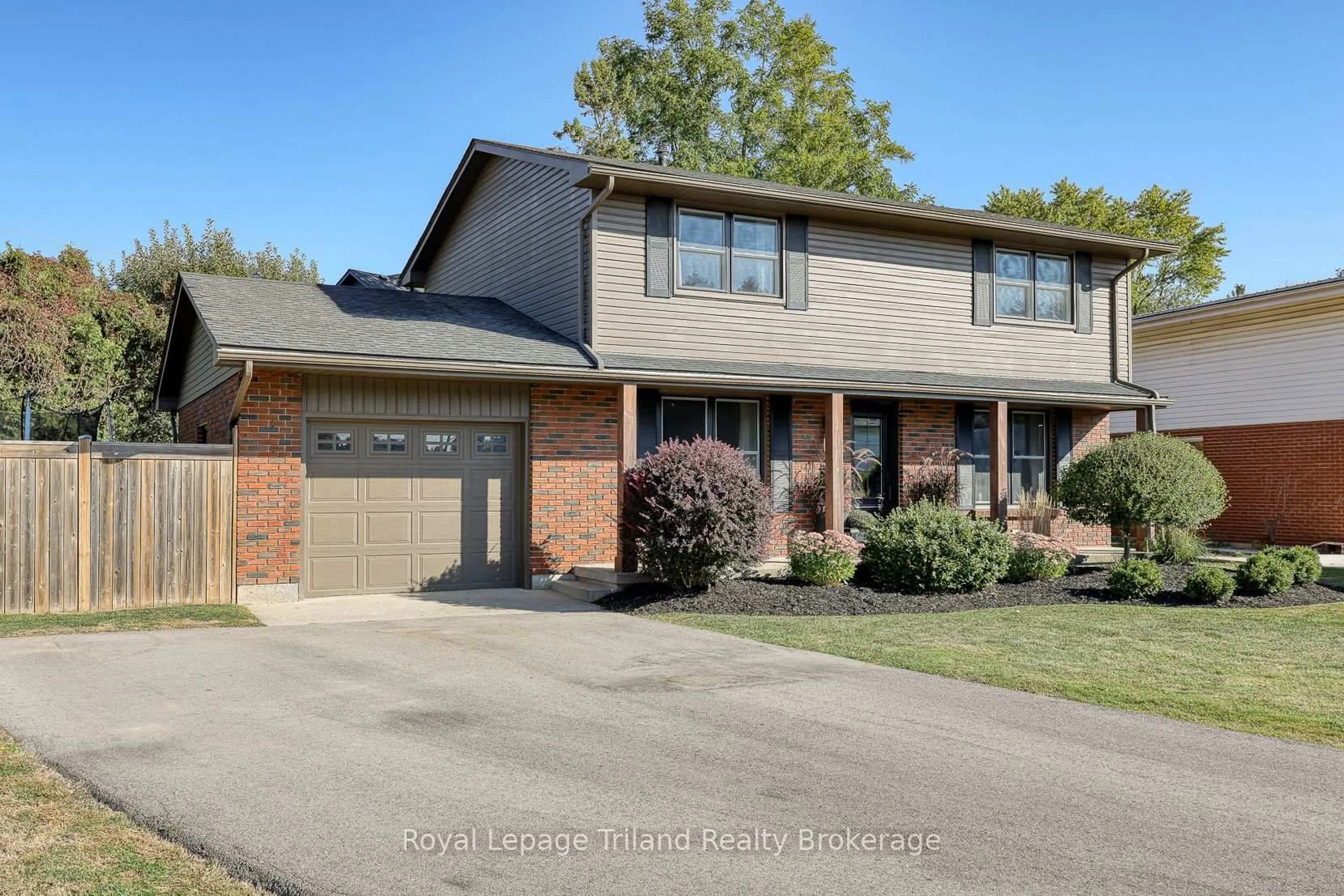 Home with brick exterior material, street for 1 Brickwood Blvd, Ingersoll Ontario N5C 3S1
