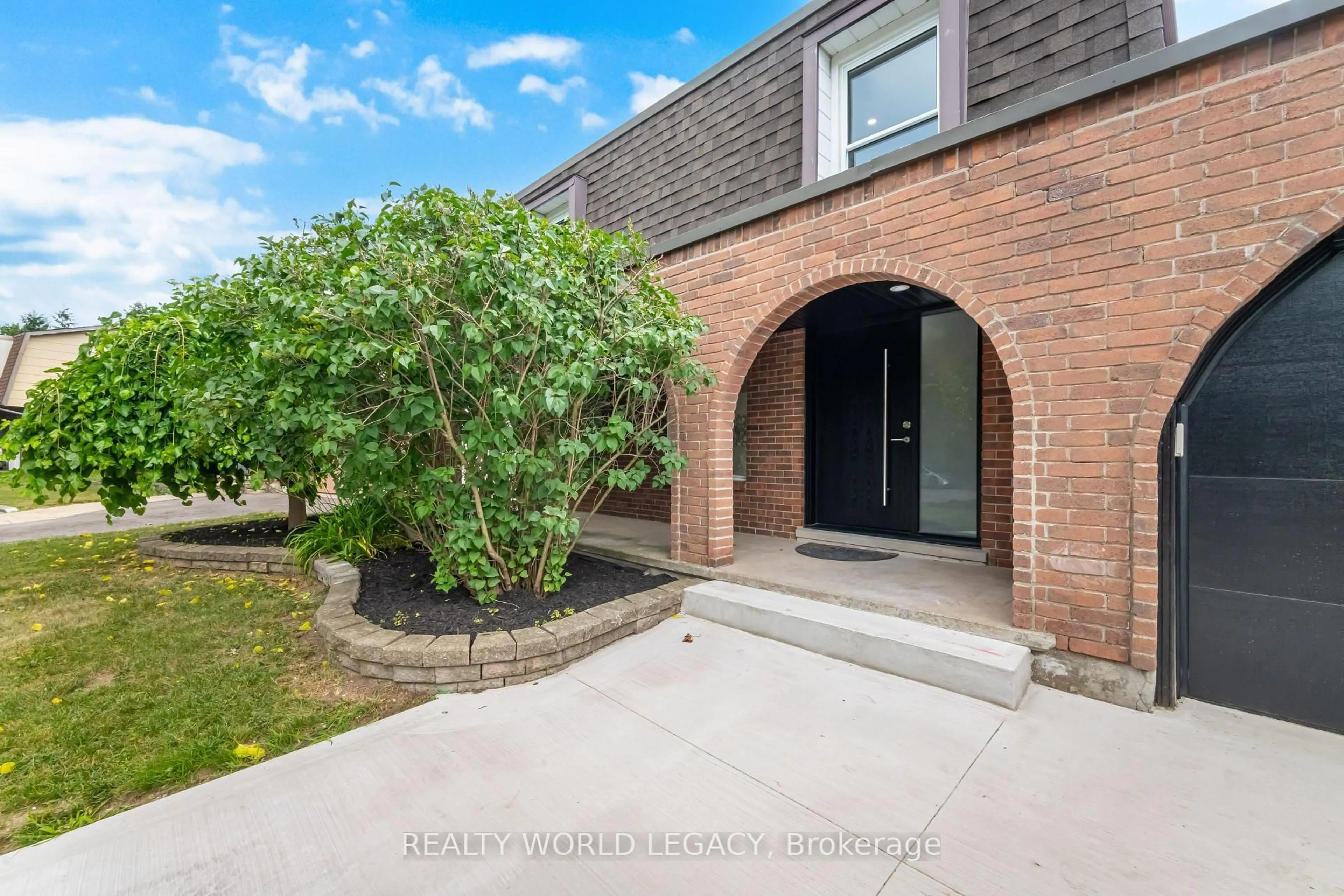 Unknown for 20 Roseneath Cres, Kitchener Ontario N2E 1V9