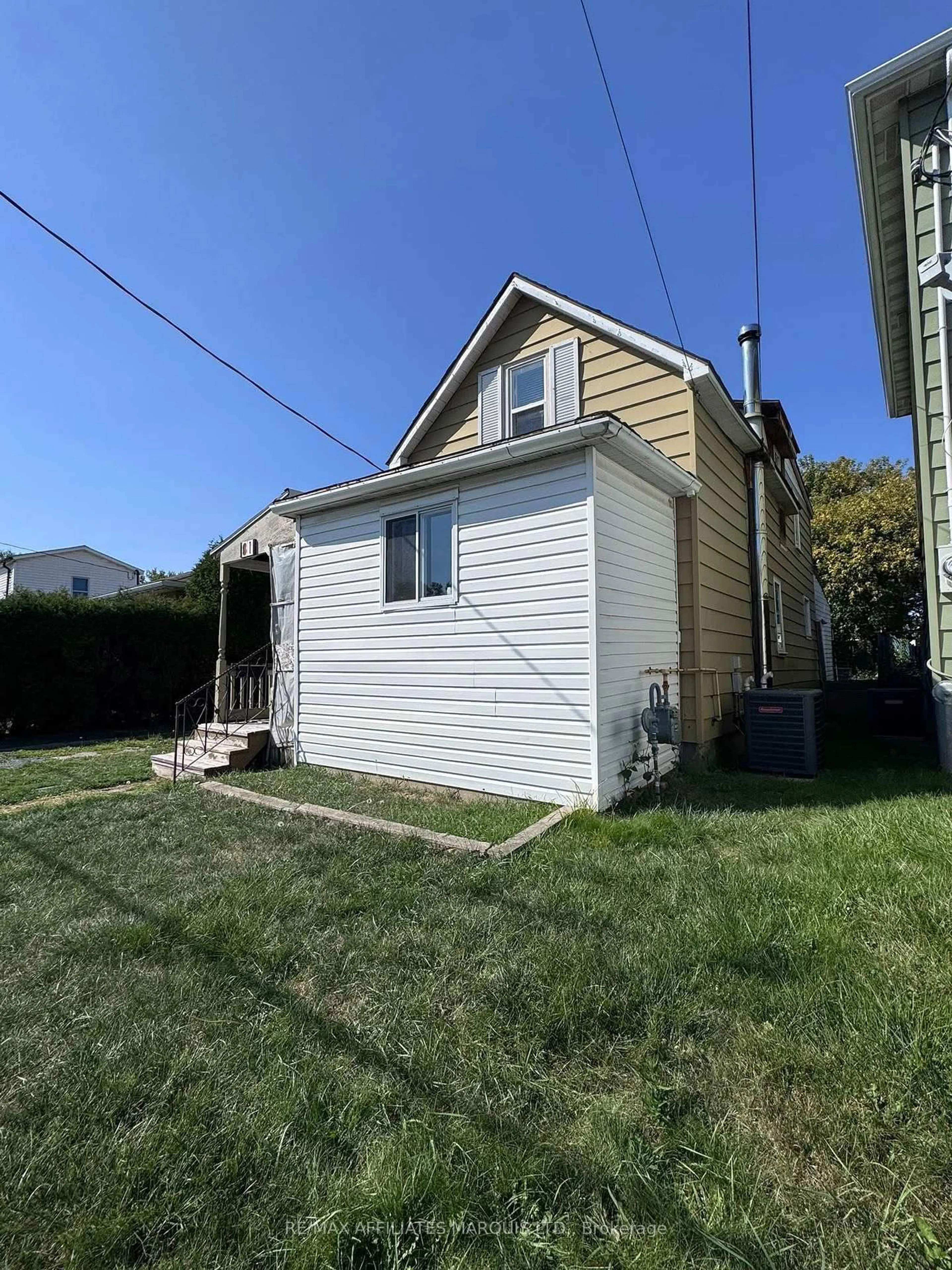 Home with vinyl exterior material, street for 31 Lauber Ave, Cornwall Ontario K6J 2W1