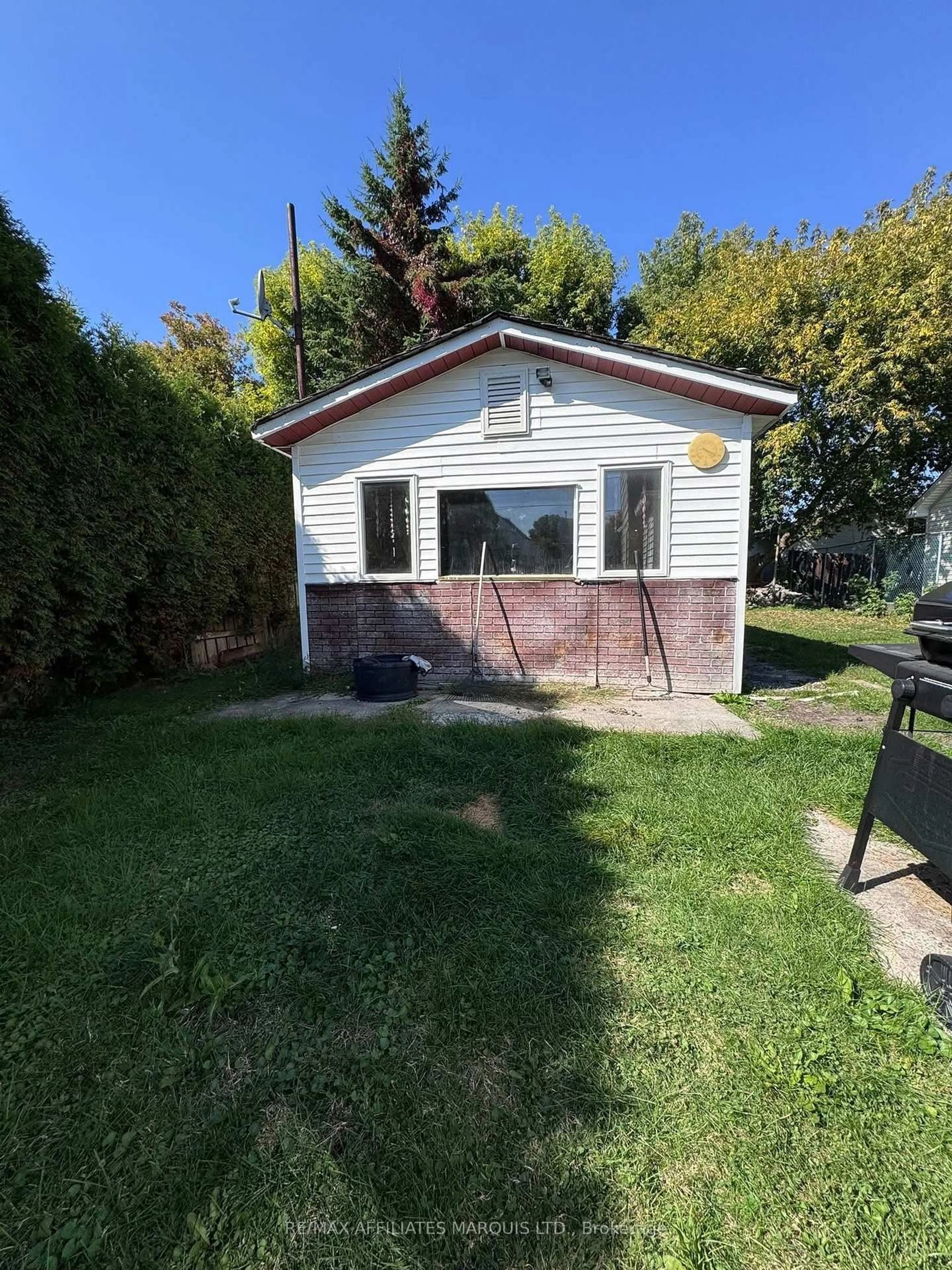 Shed for 31 Lauber Ave, Cornwall Ontario K6J 2W1