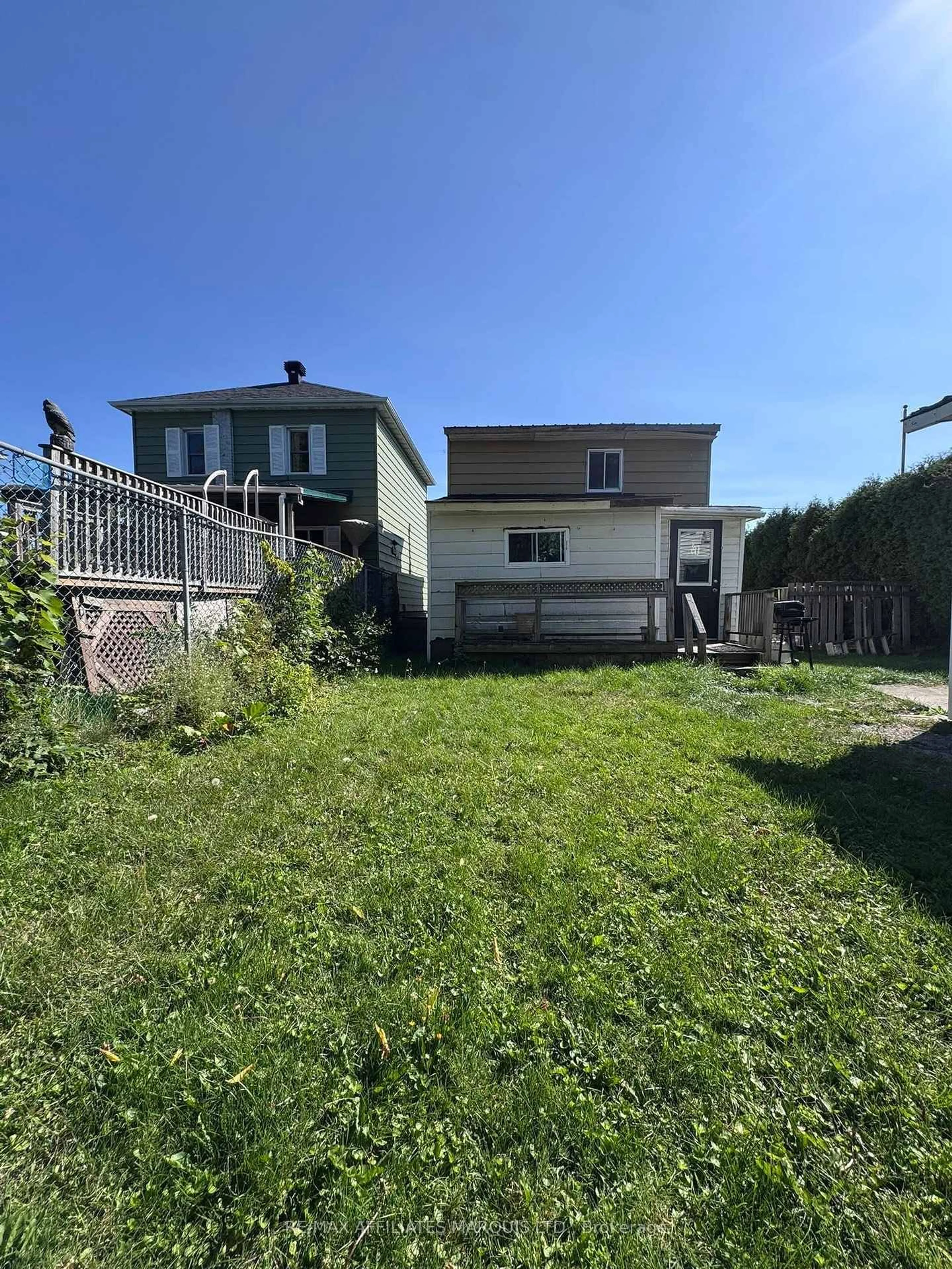 A pic from outside/outdoor area/front of a property/back of a property/a pic from drone, unknown for 31 Lauber Ave, Cornwall Ontario K6J 2W1