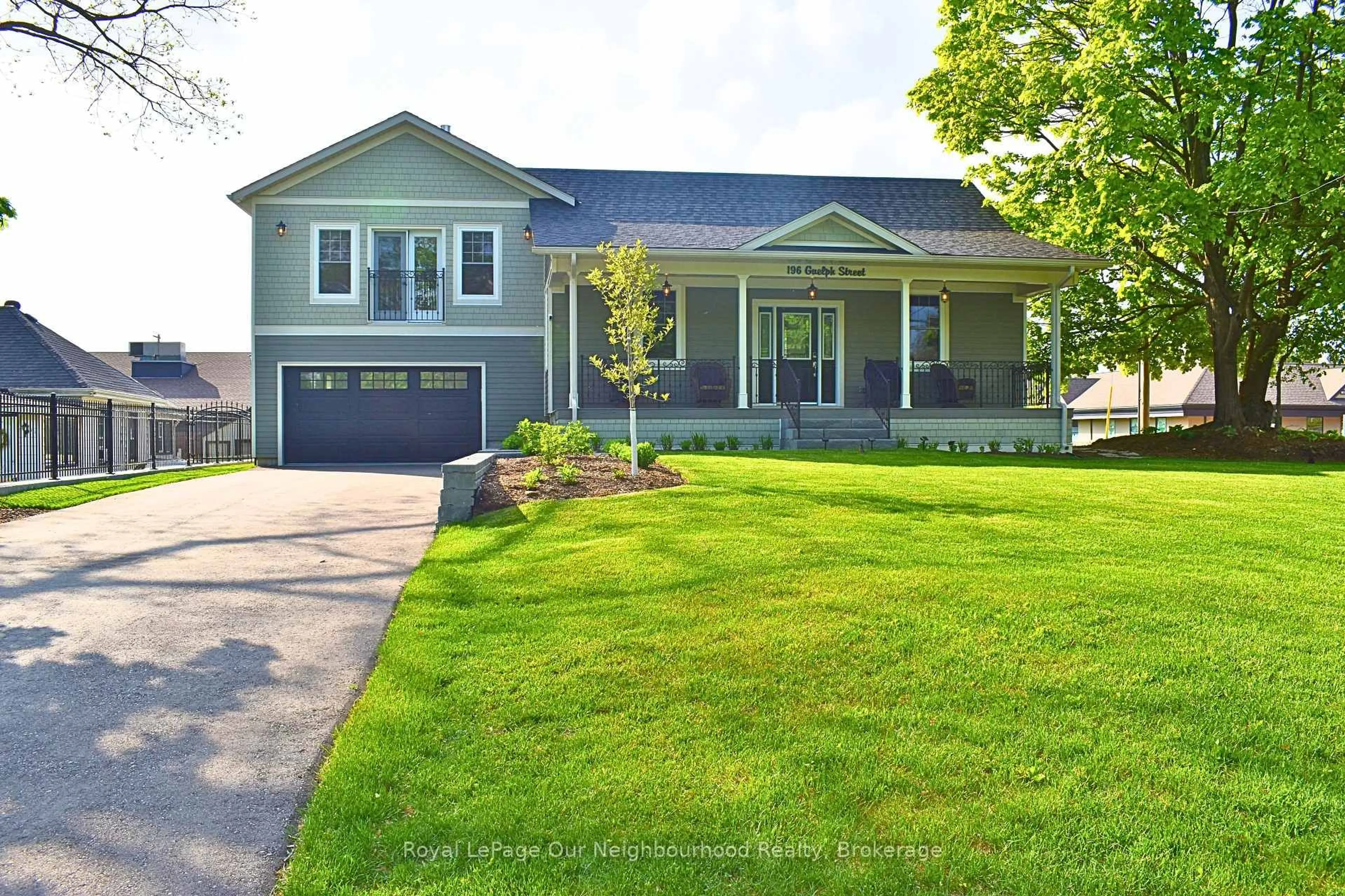 Home with vinyl exterior material, street for 196 Guelph St, Guelph/Eramosa Ontario N0B 2K0