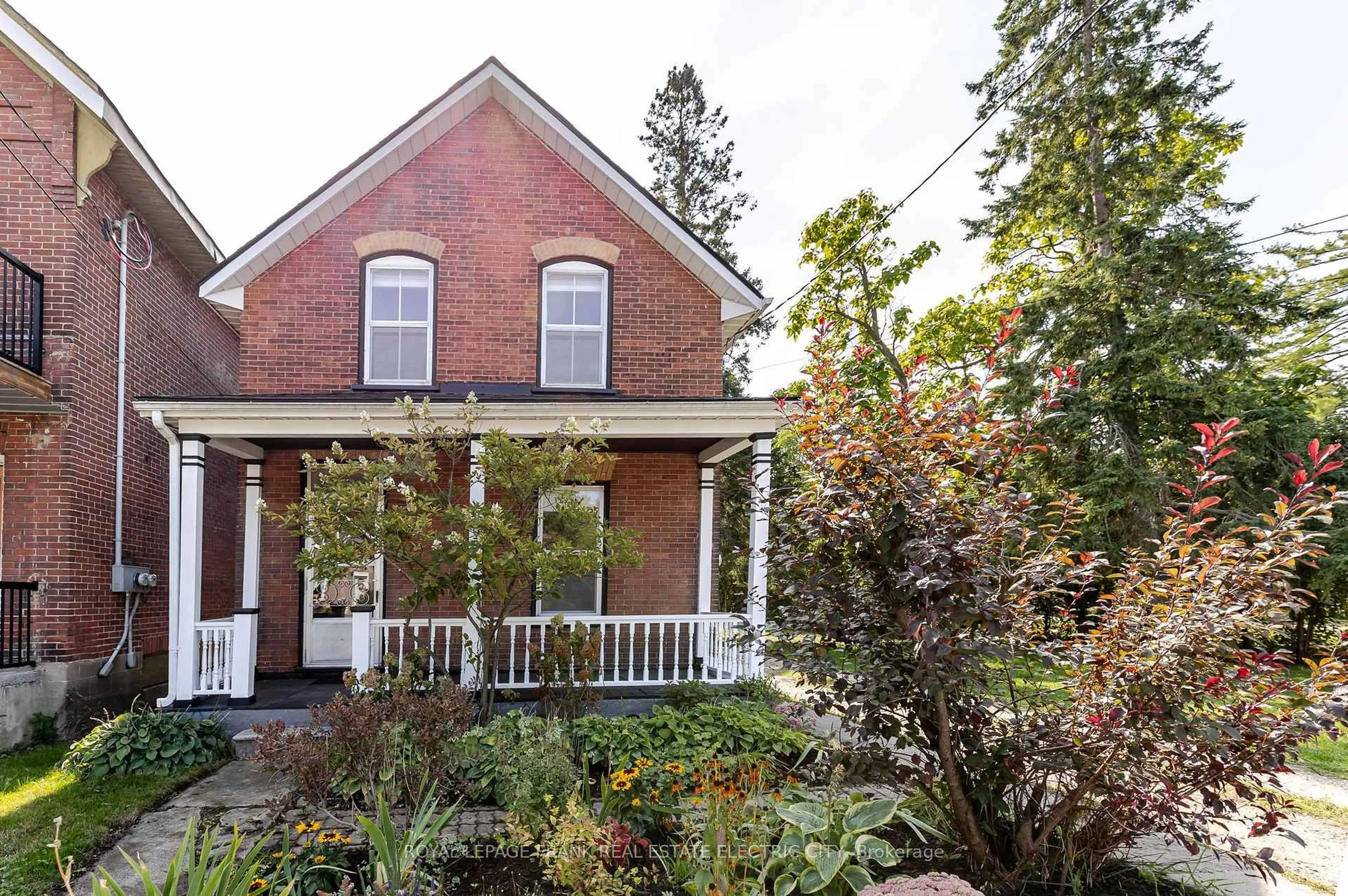 Home with brick exterior material, street for 193 Lake St, Peterborough Ontario K9J 2H4