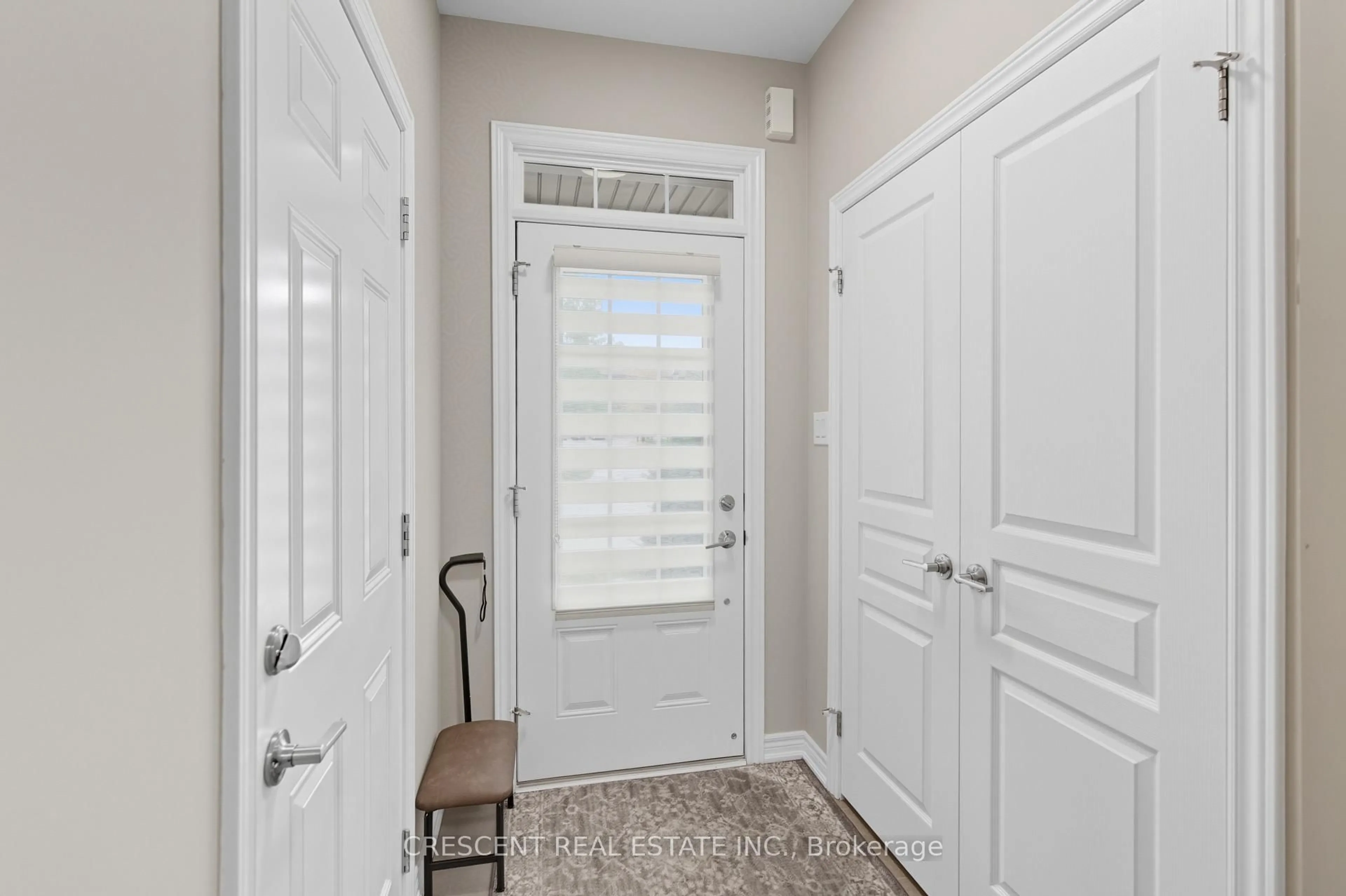 Indoor entryway for 515 Winston Rd #67, Grimsby Ontario L3M 4E8