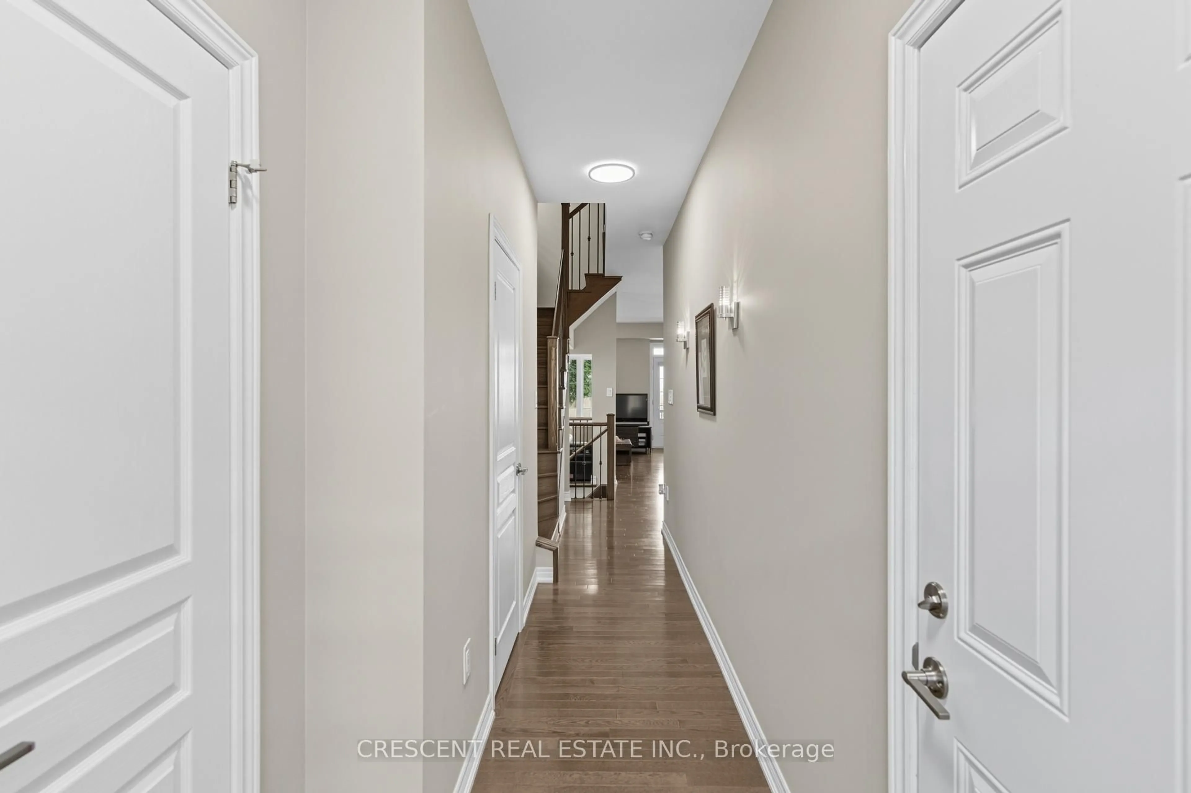 Indoor entryway for 515 Winston Rd #67, Grimsby Ontario L3M 4E8