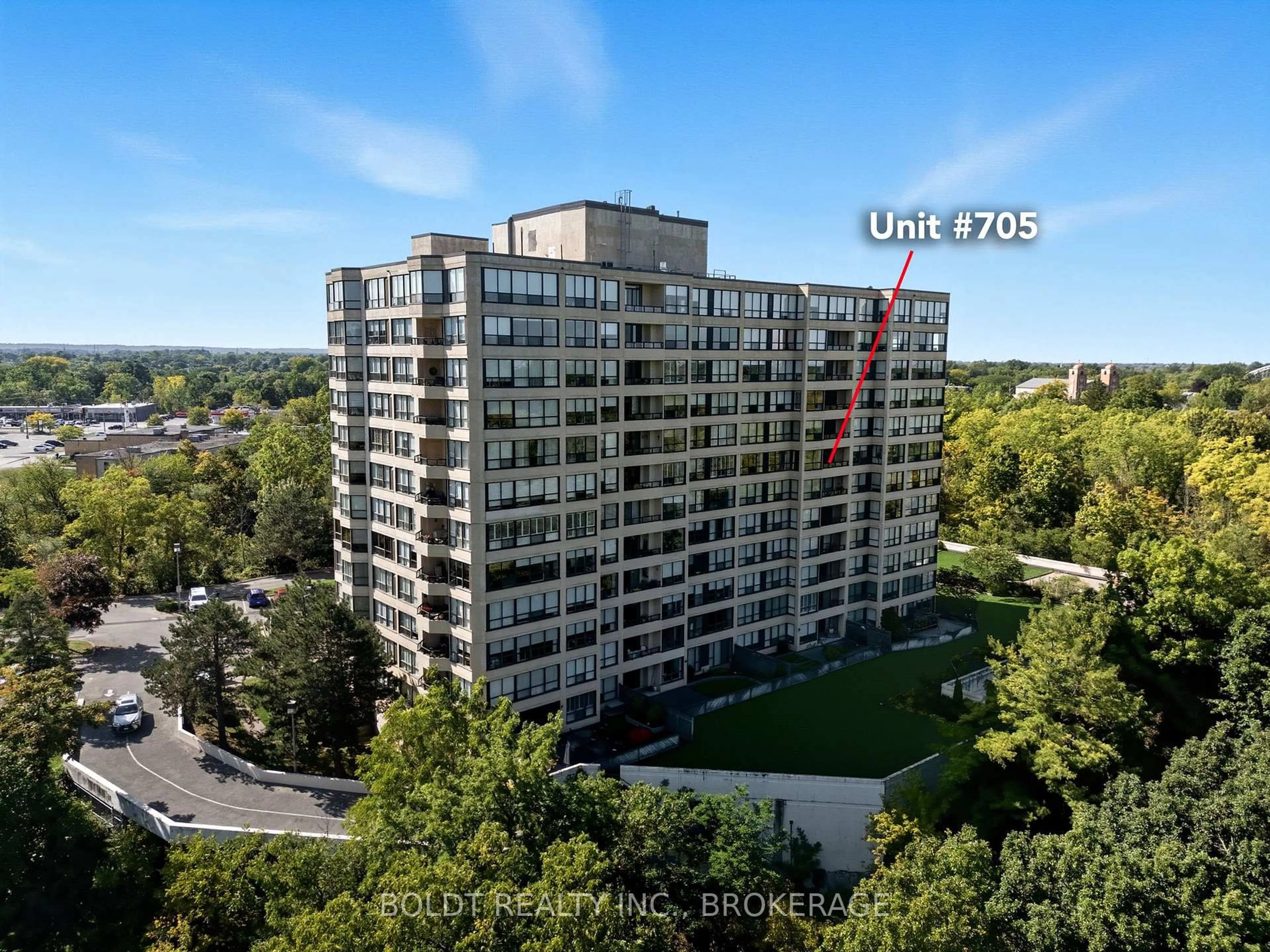 A pic from outside/outdoor area/front of a property/back of a property/a pic from drone, city buildings view from balcony for 3 Towering Heights Blvd #705, St. Catharines Ontario L2T 4A4