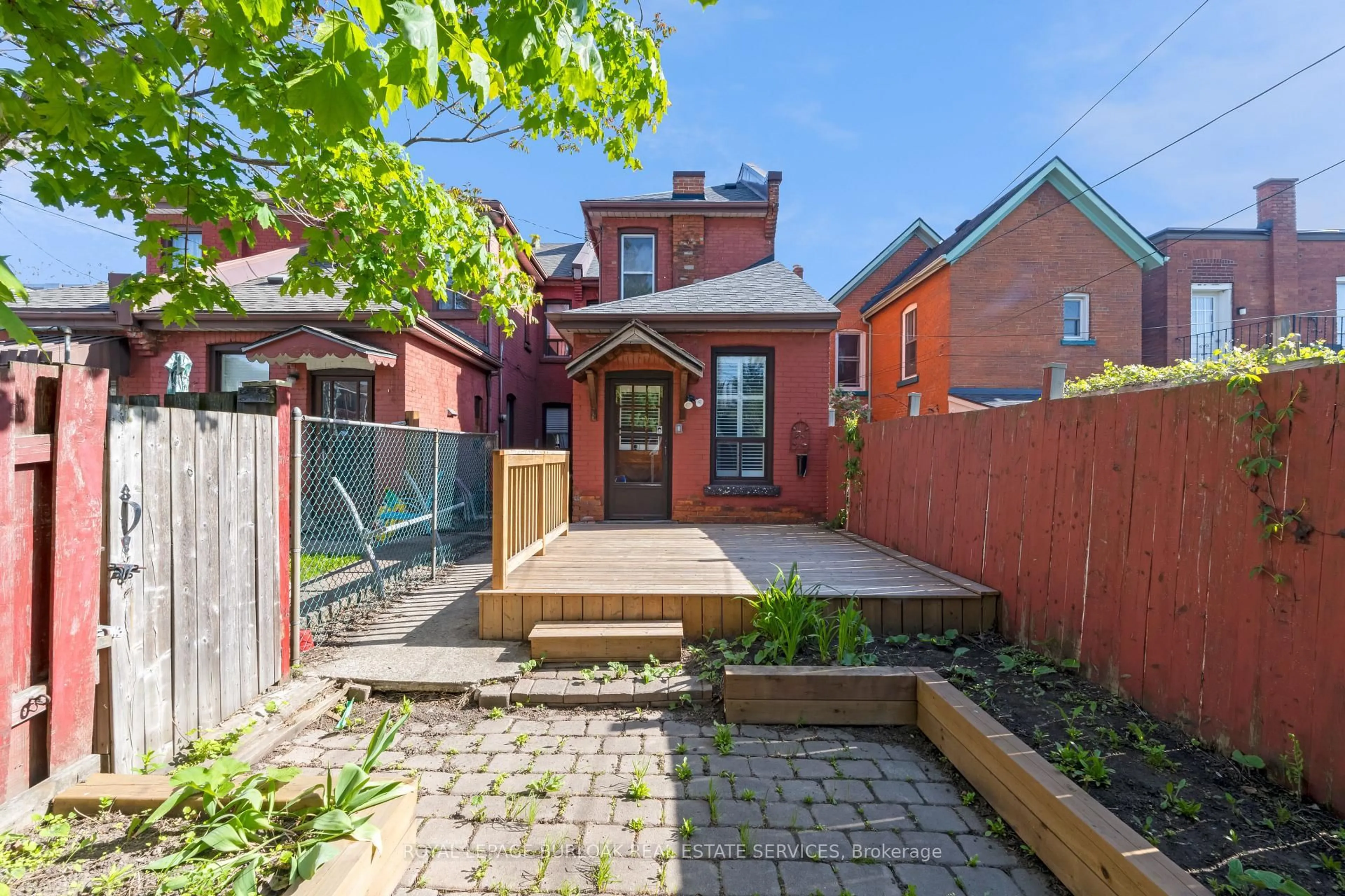 Home with brick exterior material, street for 16 Murray St, Hamilton Ontario L8L 3E7