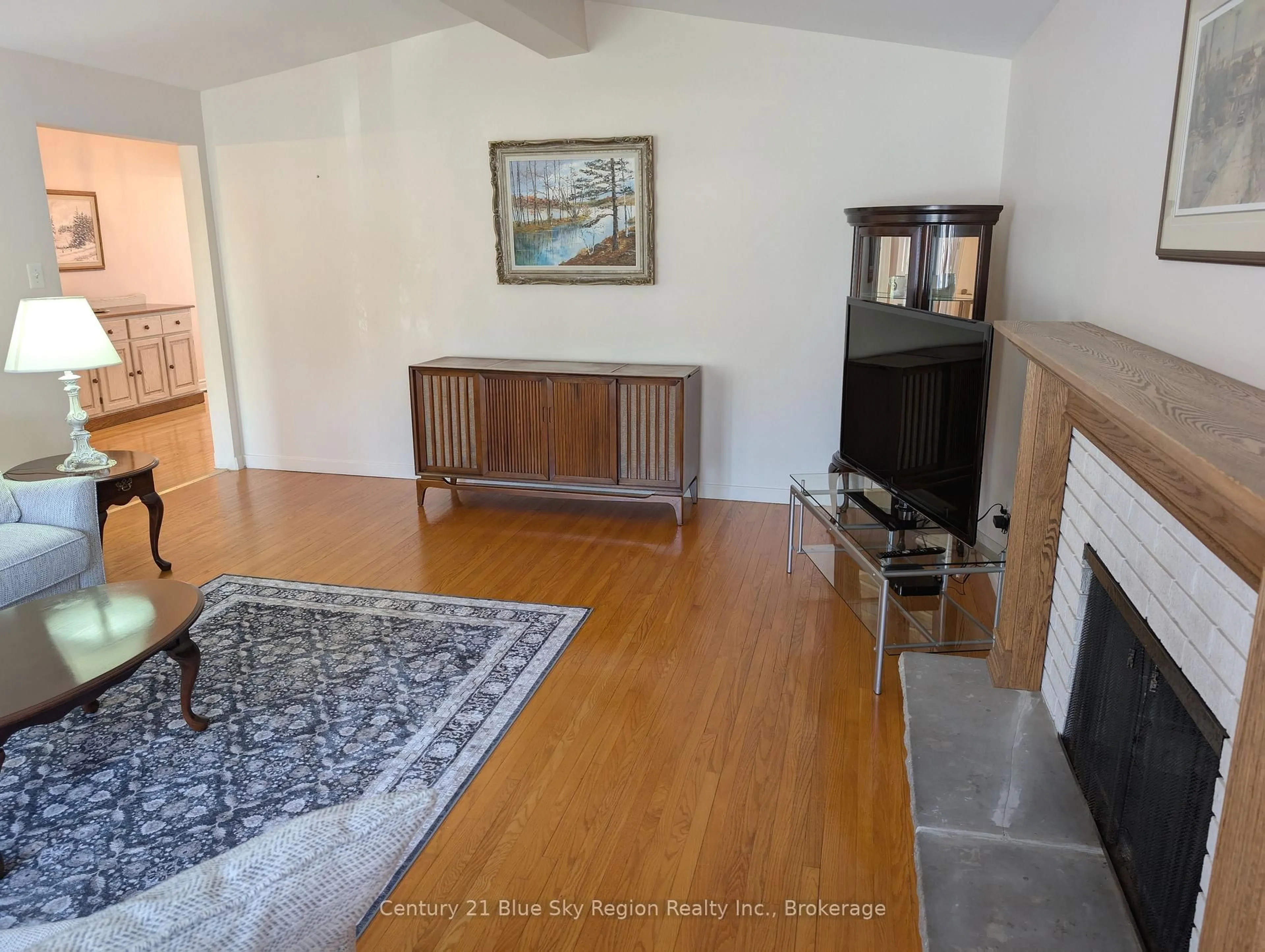 Living room with furniture, unknown for 734 Birchwood Rd, North Bay Ontario P1B 4T6