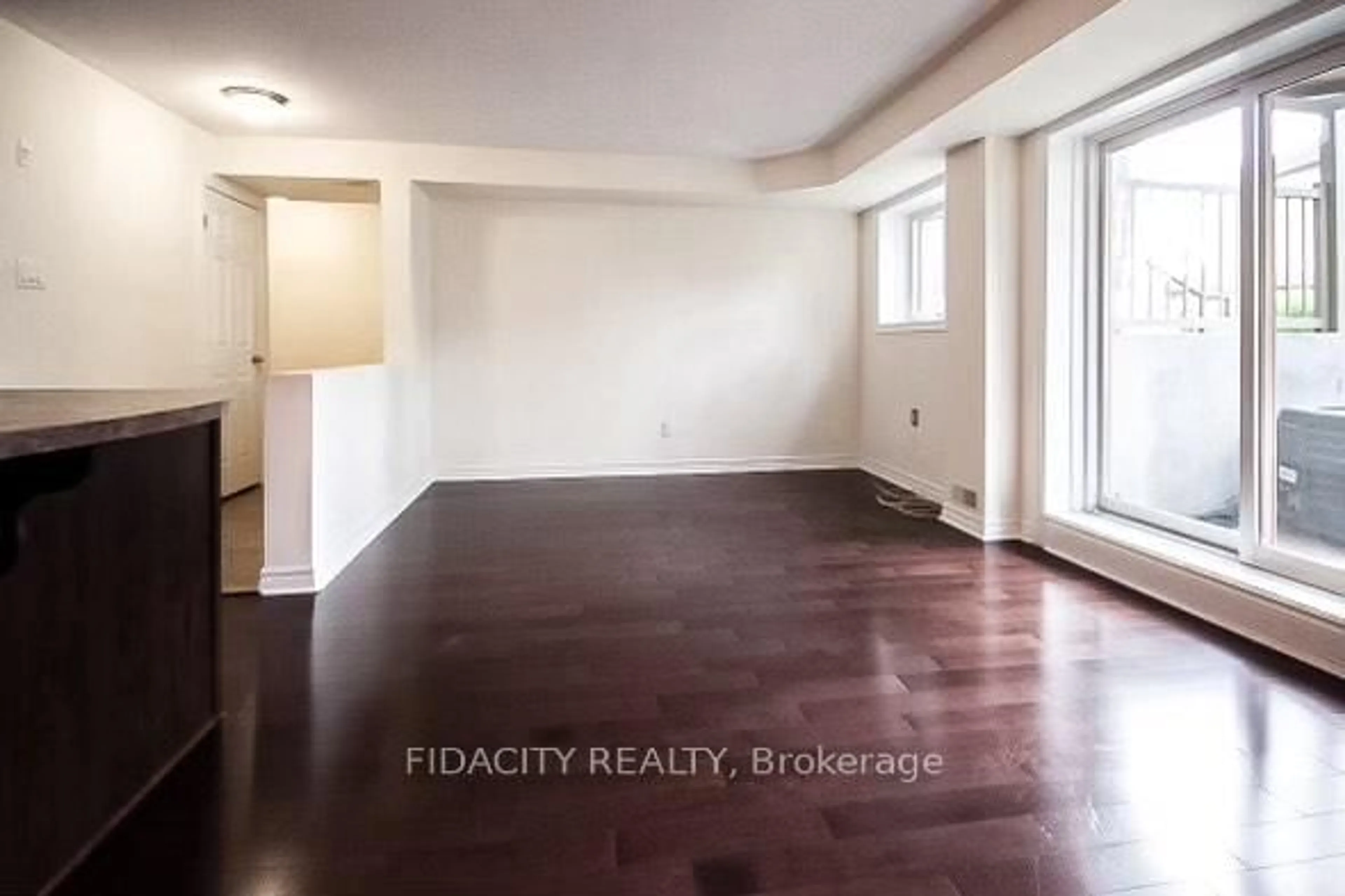 A pic of a room for 525 Stonefield Private #2, Ottawa Ontario K2G 4R4