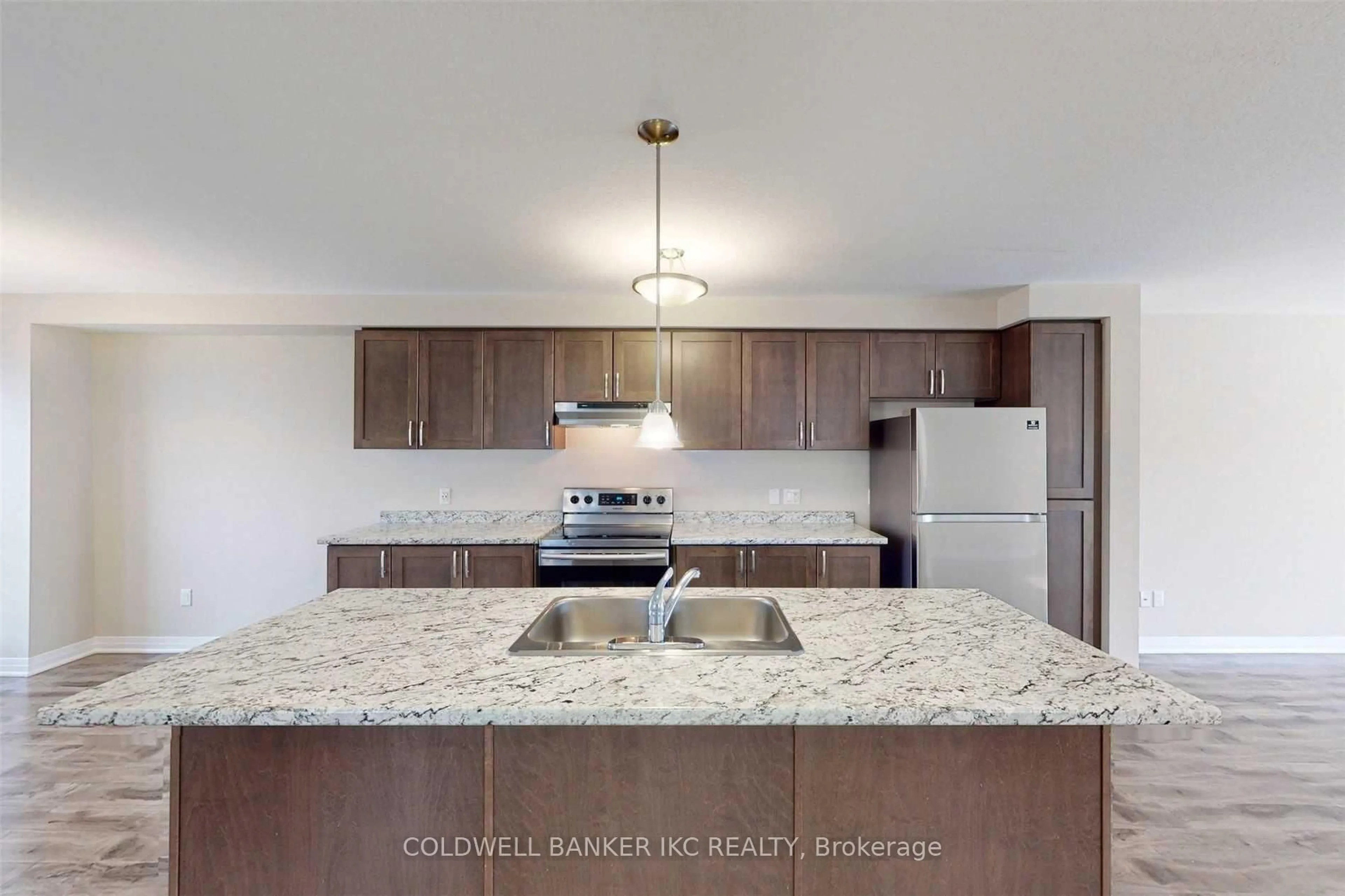 Open concept kitchen, unknown for 164 South Creek Dr #84, Kitchener Ontario N2P 0E1