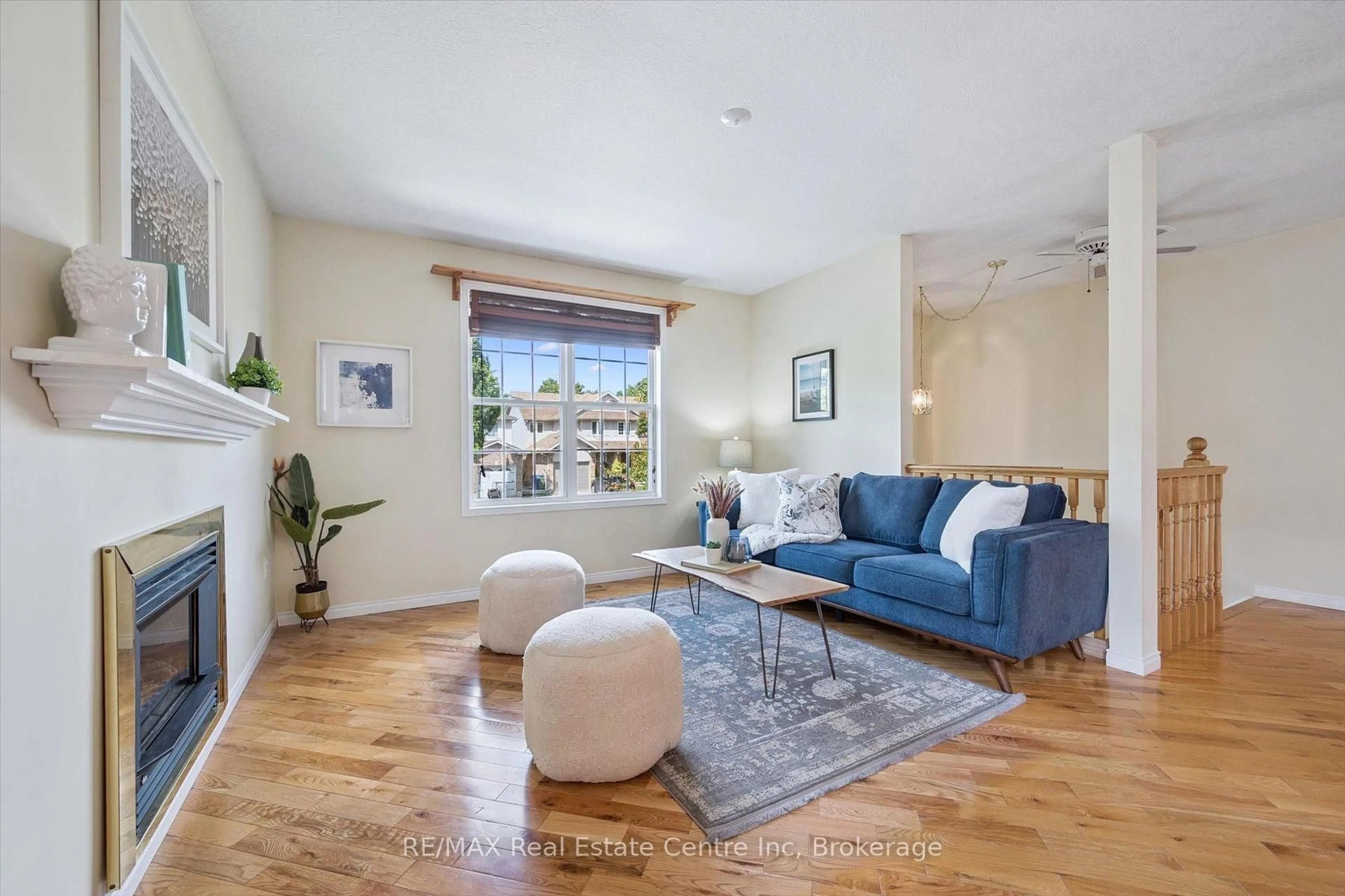 Living room with furniture, unknown for 45 Chesterton Lane, Guelph Ontario N1E 6S8