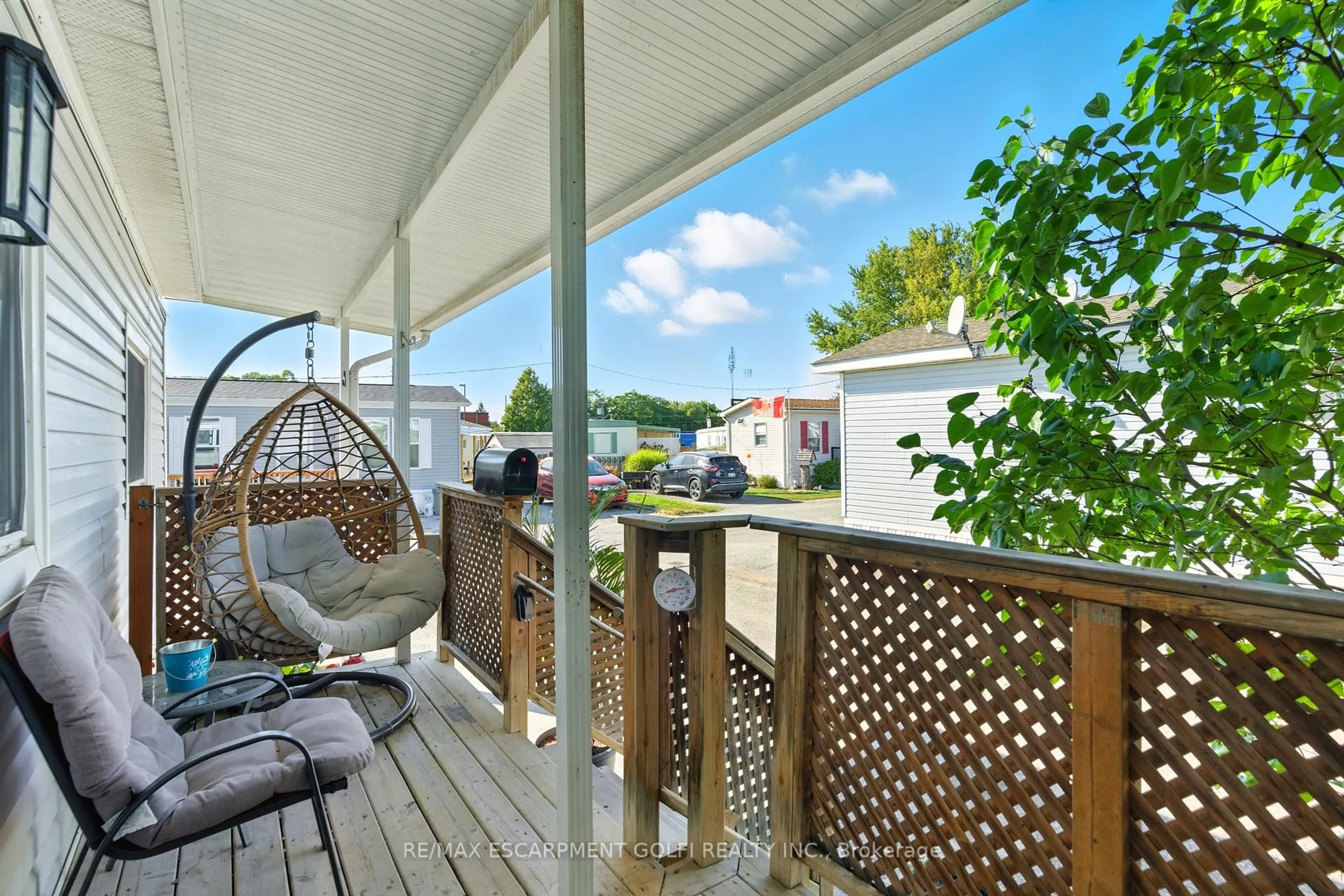 Patio, water/lake/river/ocean view for 241 St. Paul St #102, St. Catharines Ontario L2S 2E5