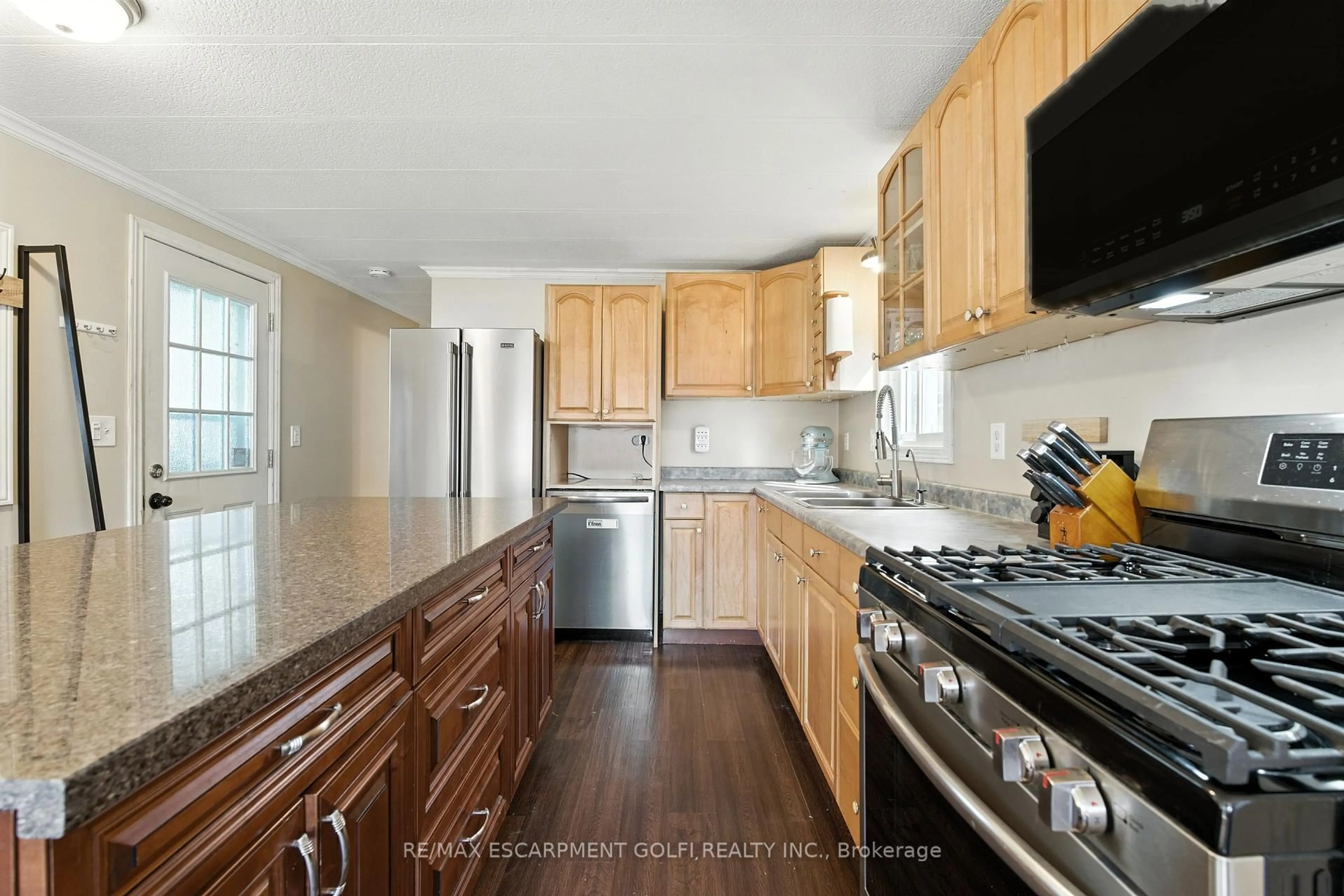 Unknown for 241 St. Paul St #102, St. Catharines Ontario L2S 2E5