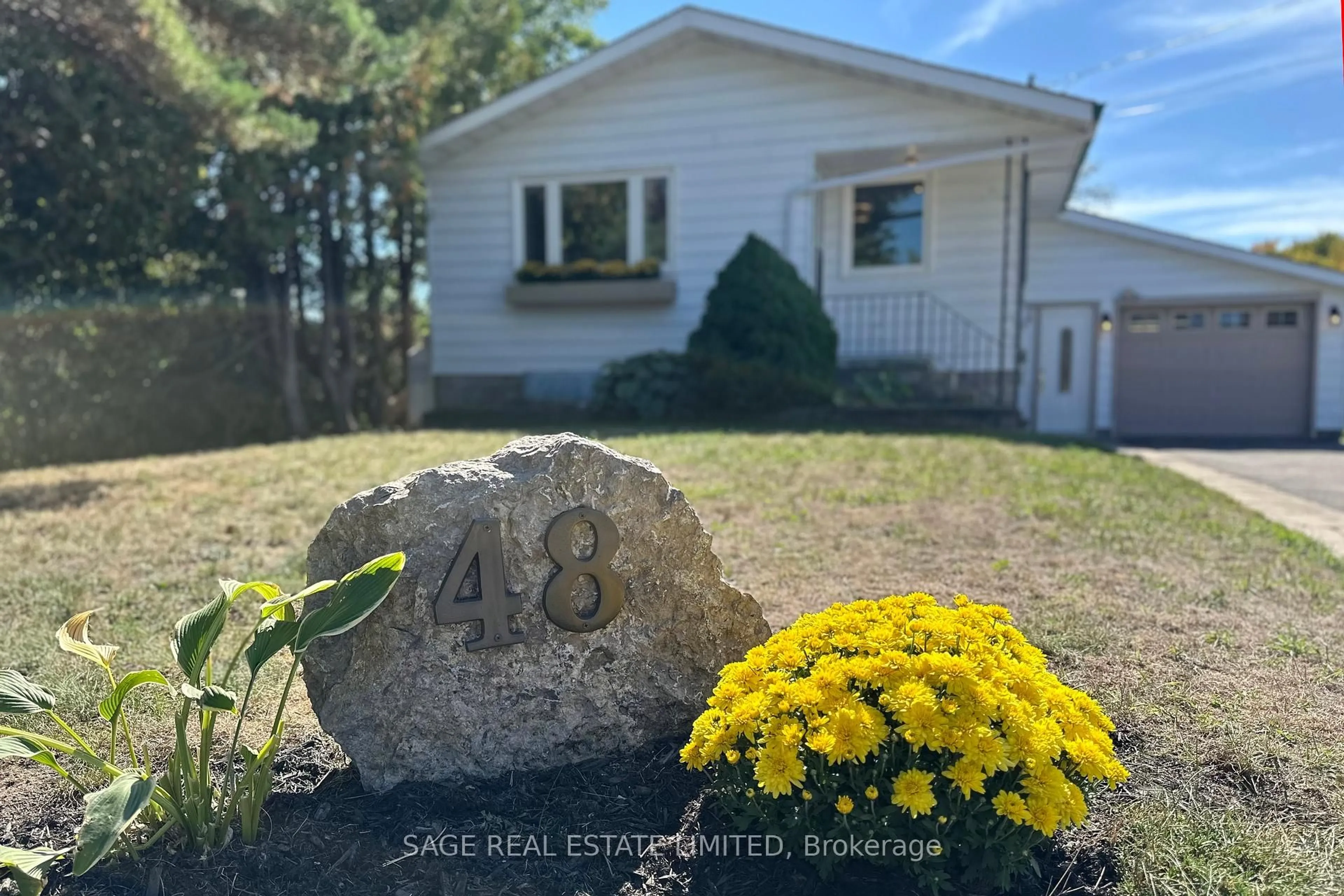 Unknown for 48 Queen St, Kawartha Lakes Ontario K0M 1A0