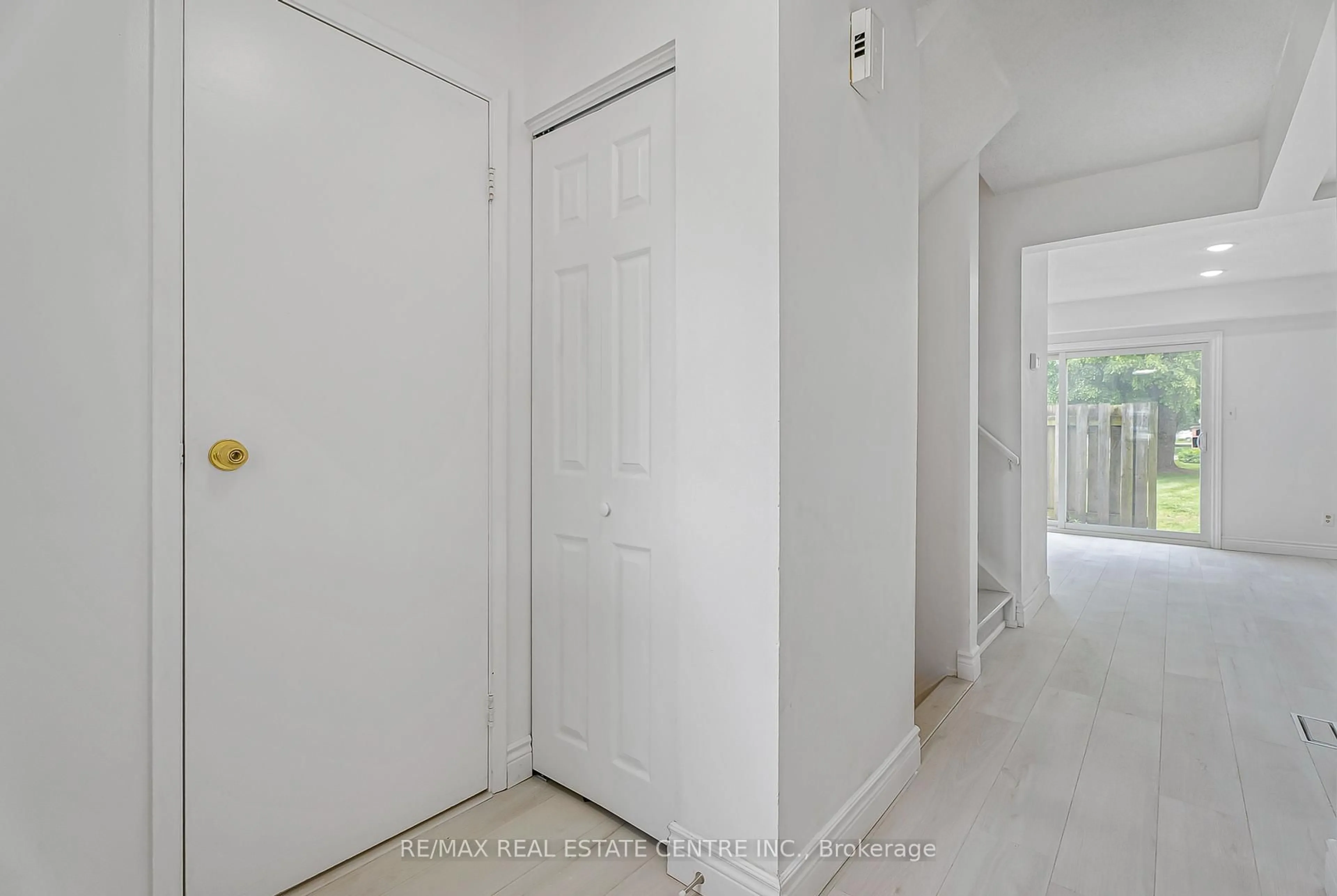Unknown for 125 Sekura Cres #1, Cambridge Ontario N1R 8B4