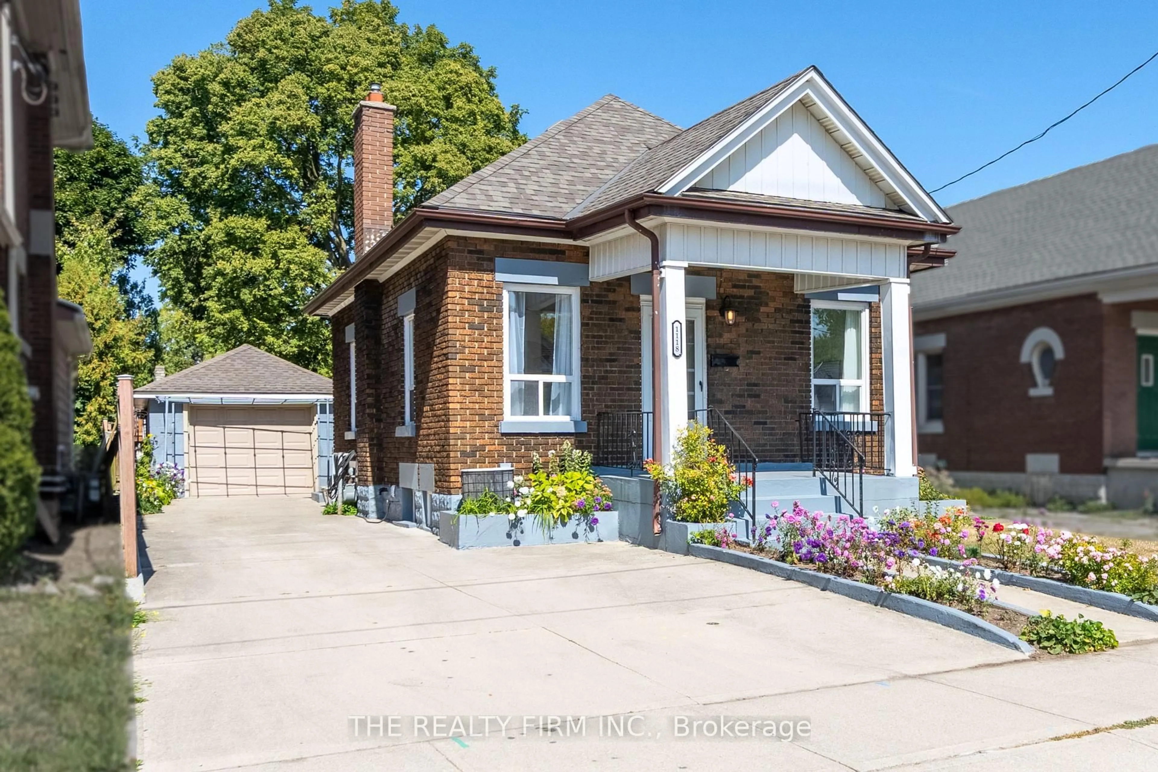 Home with brick exterior material, street for 1118 Trafalgar St, London East Ontario N5Z 1G8
