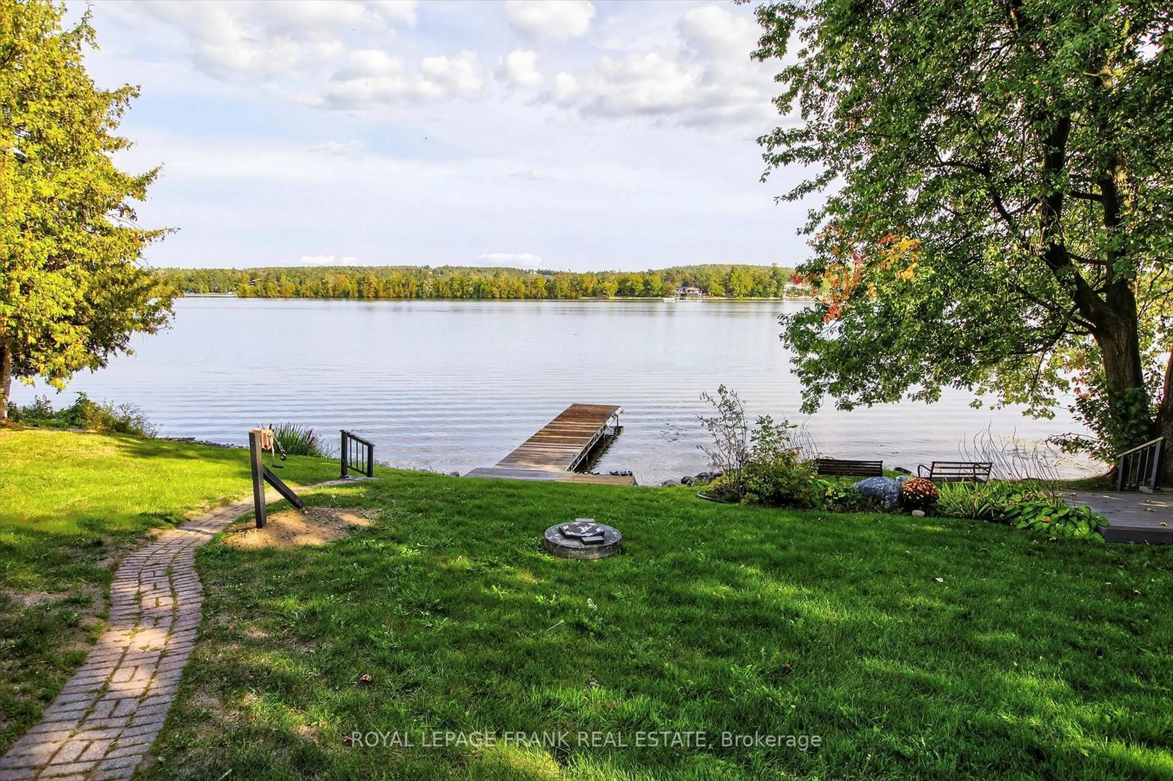 Patio, water/lake/river/ocean view for 257 Arnott Dr, Selwyn Ontario K0L 1T0