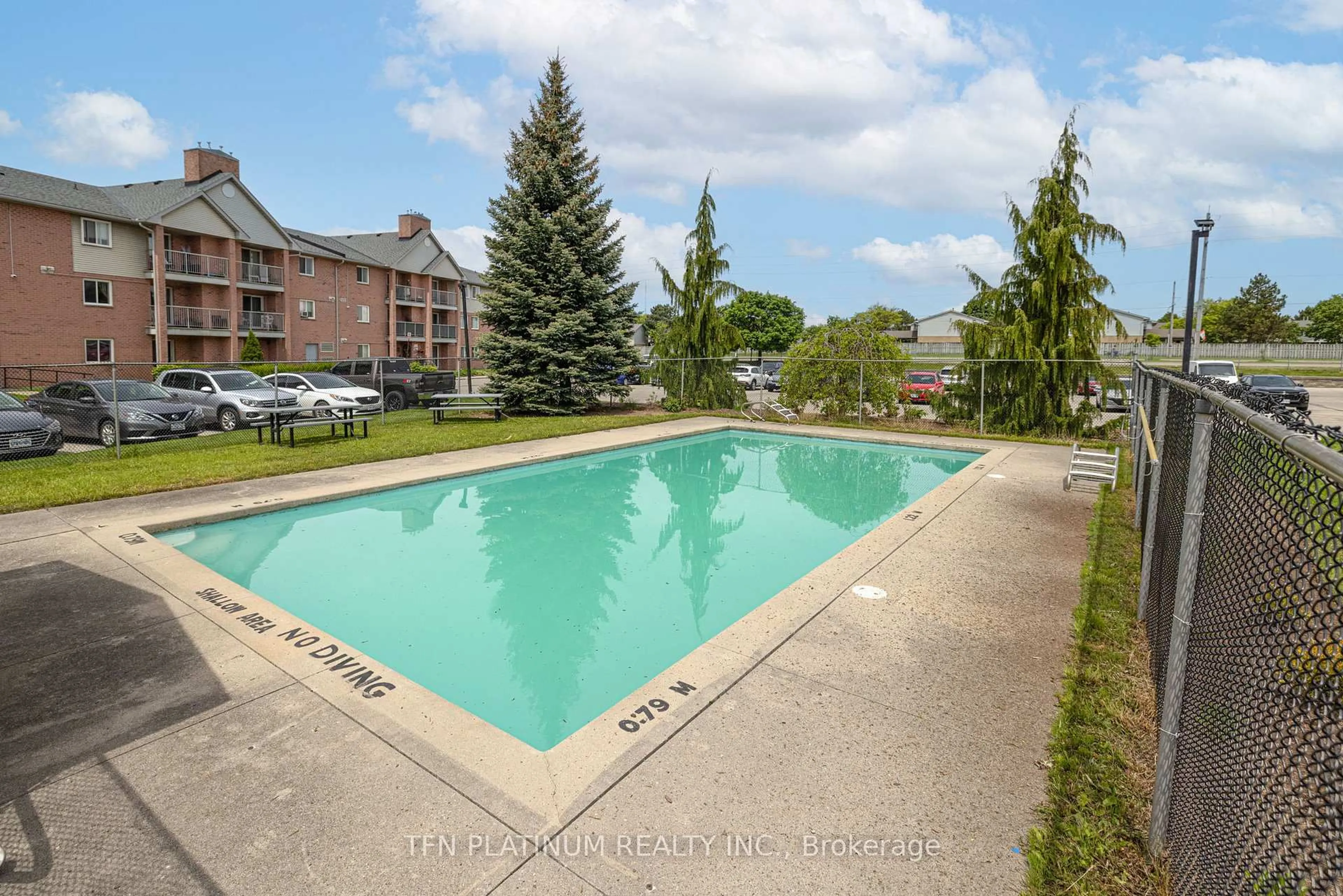 Pool for 136 Conway Dr #82, London South Ontario N6E 3N1