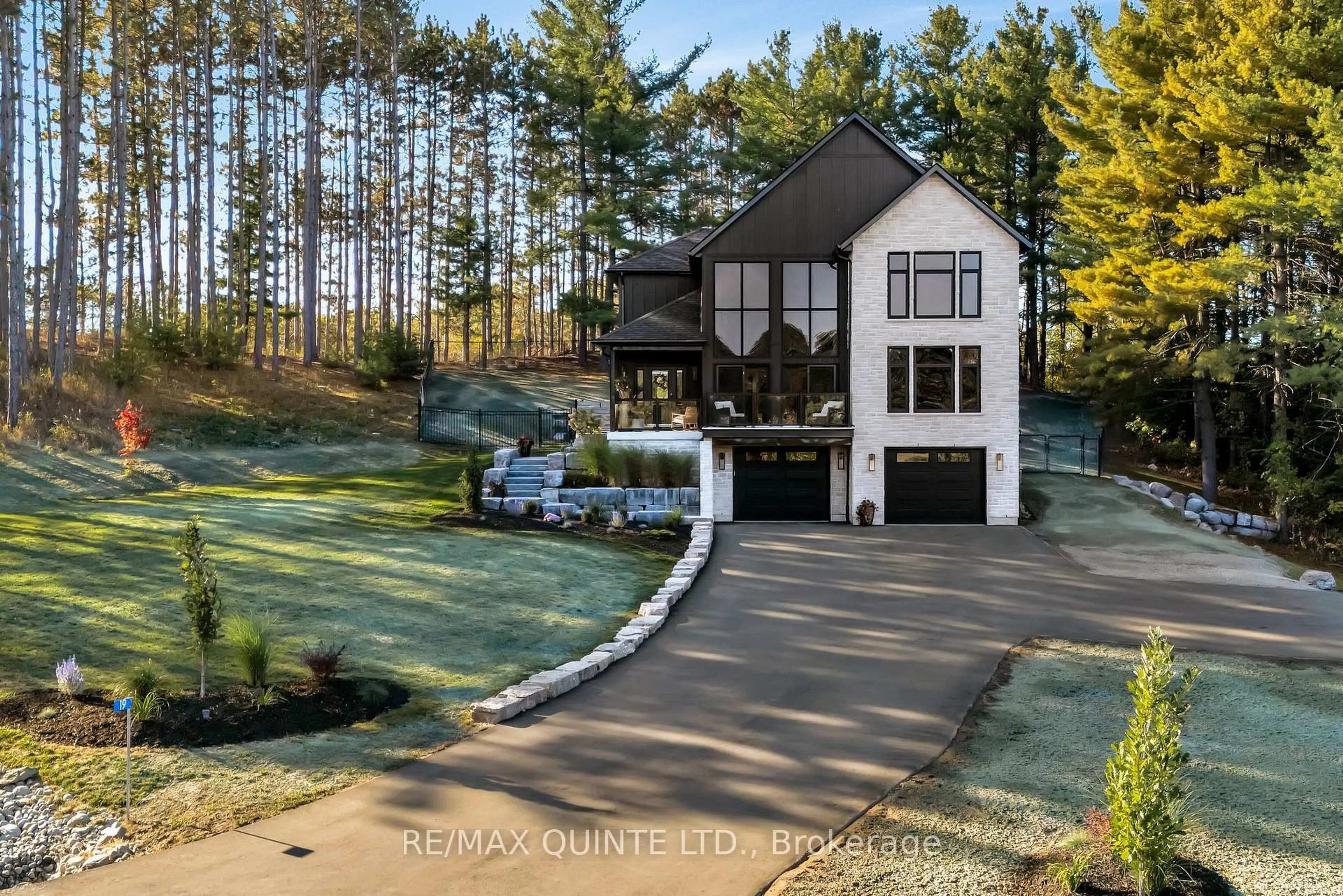 A pic from outside/outdoor area/front of a property/back of a property/a pic from drone, street for 19 Geen Rd, Stirling Ontario K0K 3E0