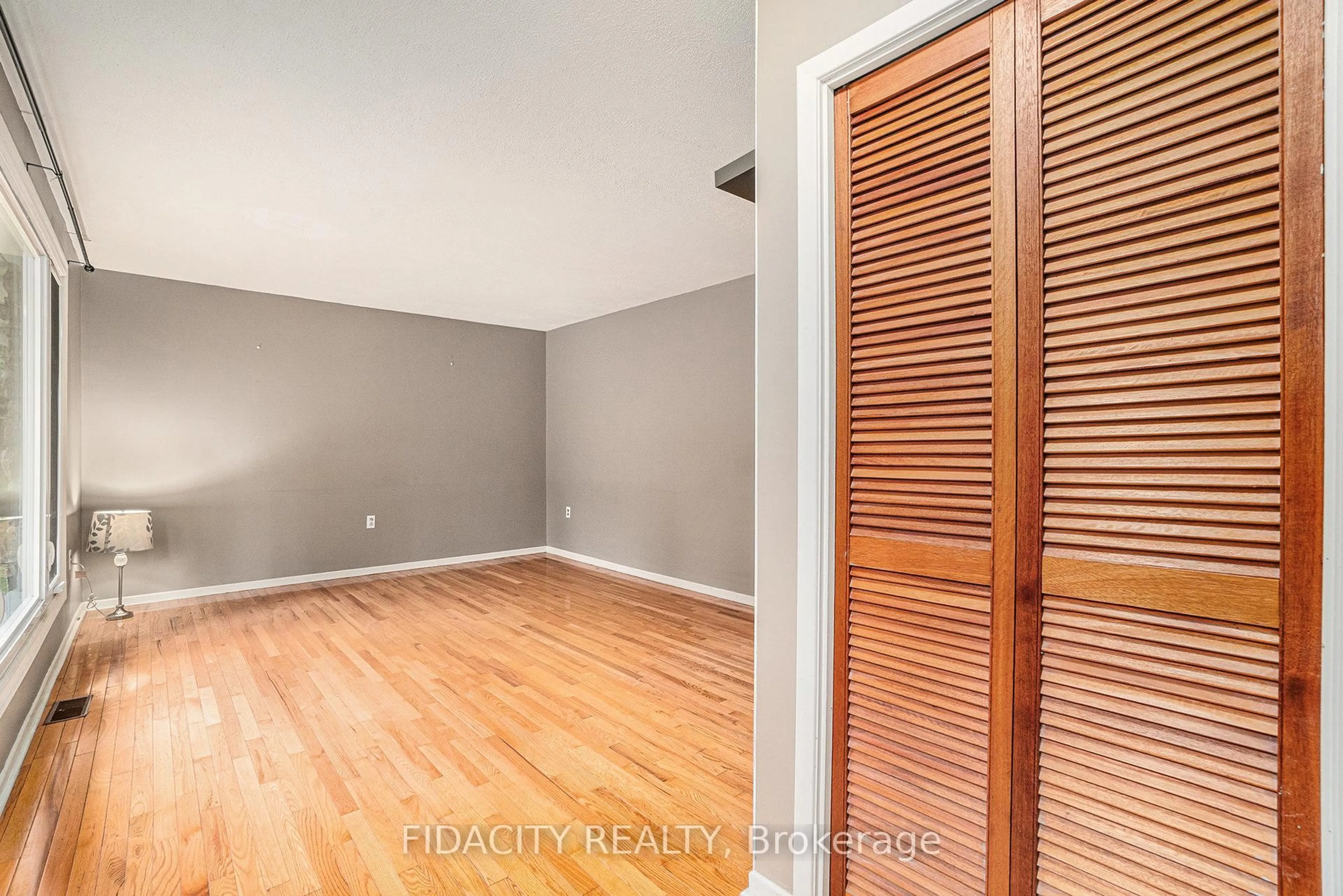 A pic of a room for 1910 Beach Rd, North Grenville Ontario K0G 1S0