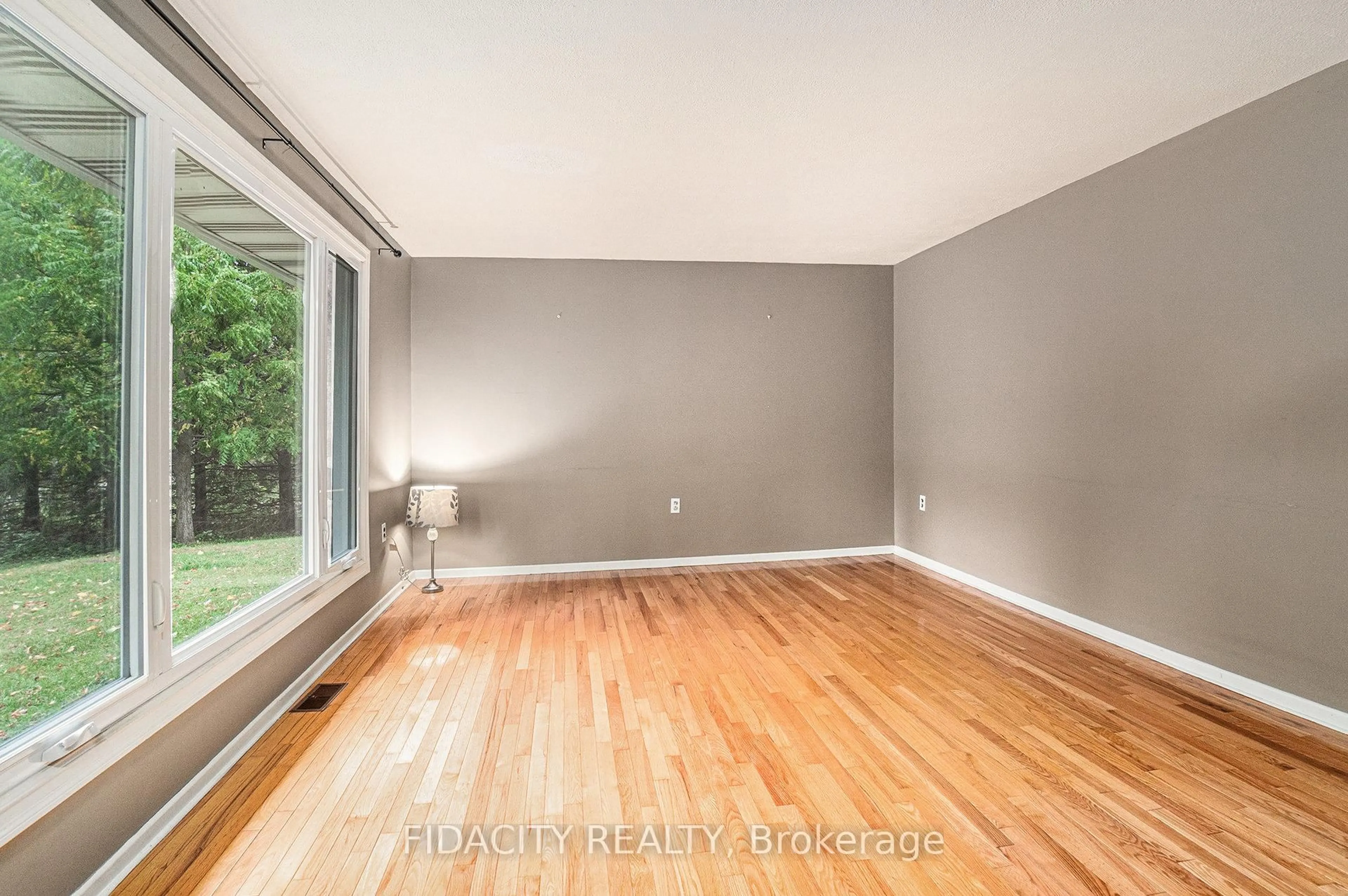 A pic of a room for 1910 Beach Rd, North Grenville Ontario K0G 1S0