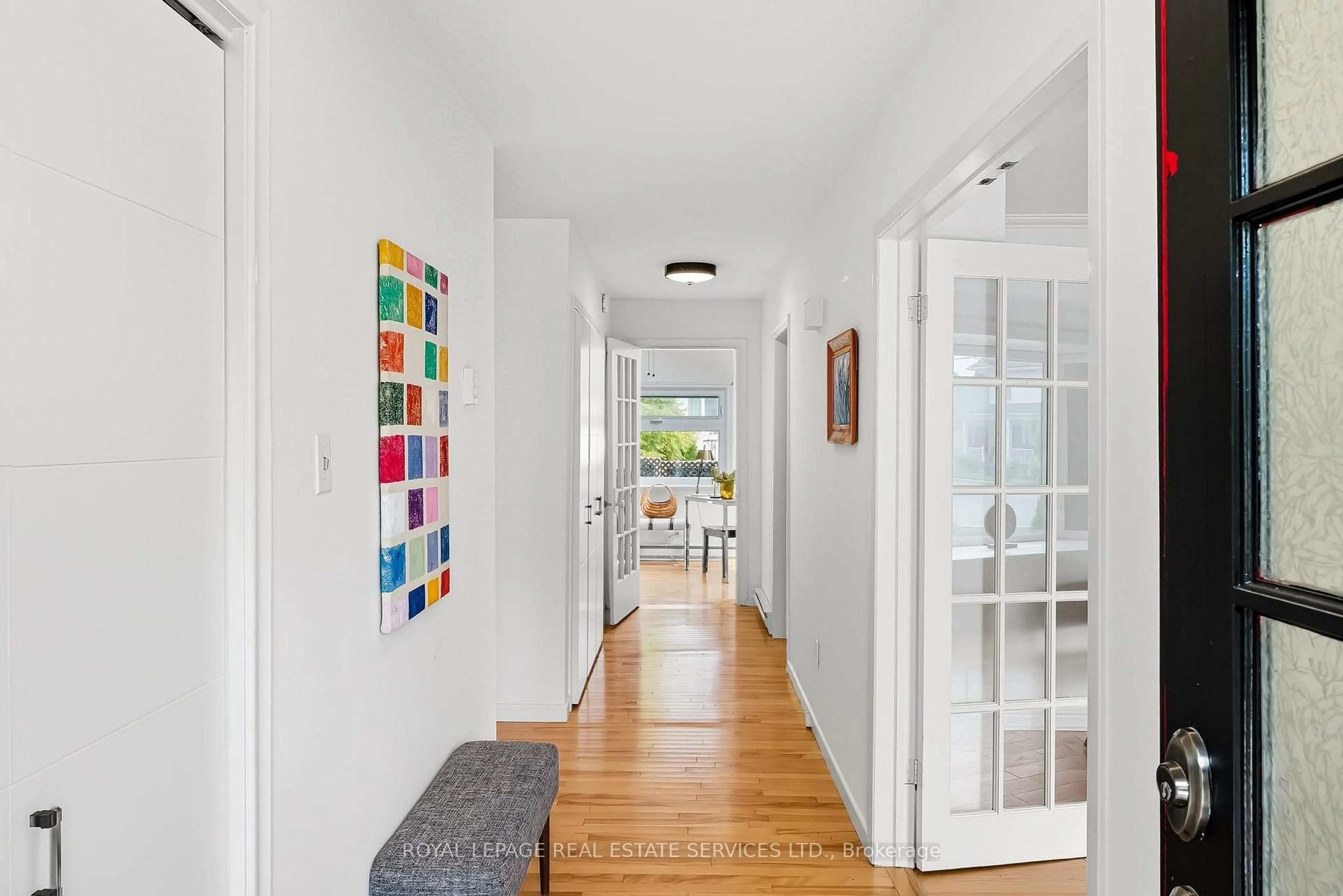 Indoor entryway for 3 Cheer Dr, Brighton Ontario K0K 1H0