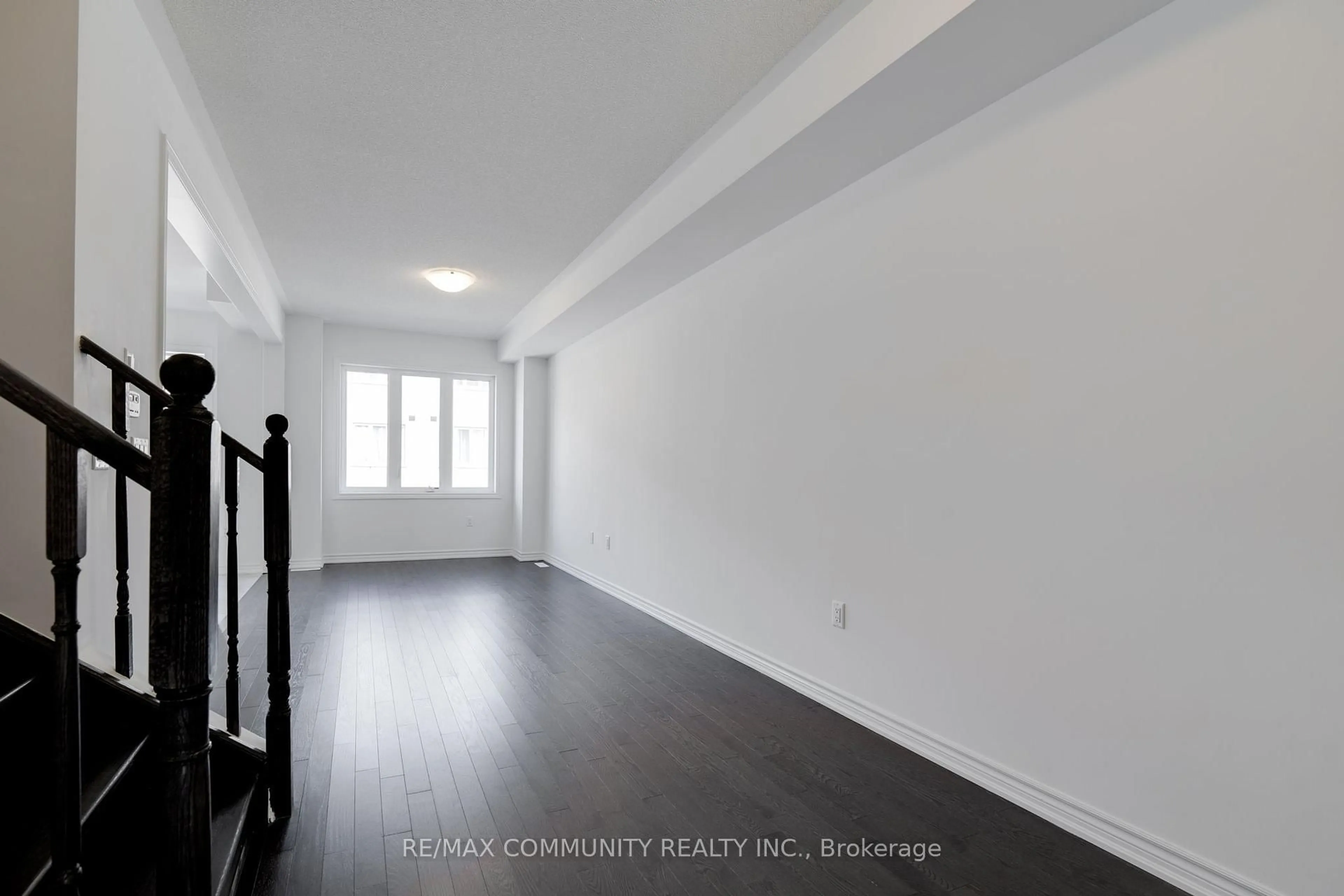 A pic of a room for 110 Morgan Ave, Southgate Ontario N0C 1B0
