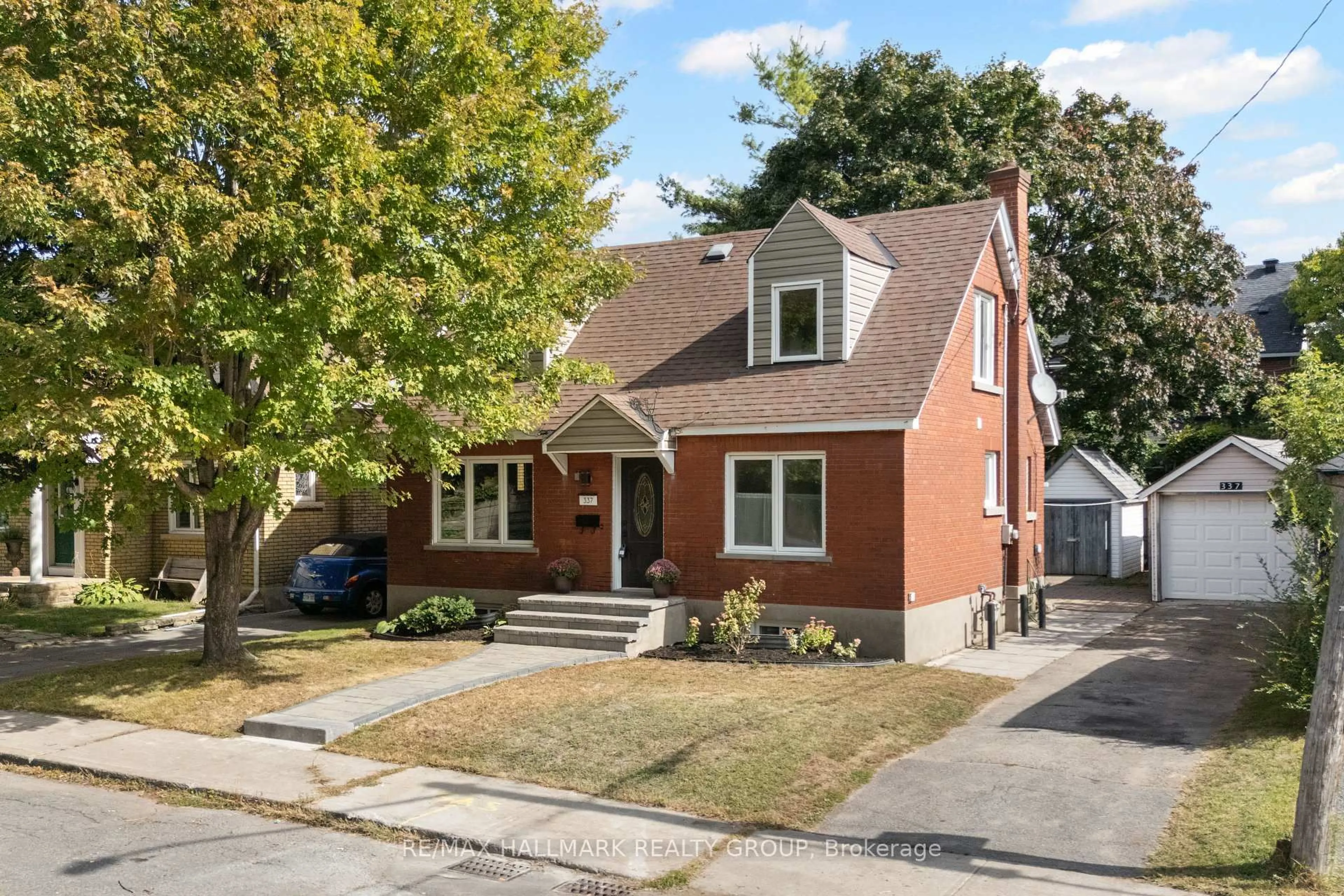 Home with brick exterior material, street for 337 Hinton Ave, Ottawa Ontario K1Y 1A4