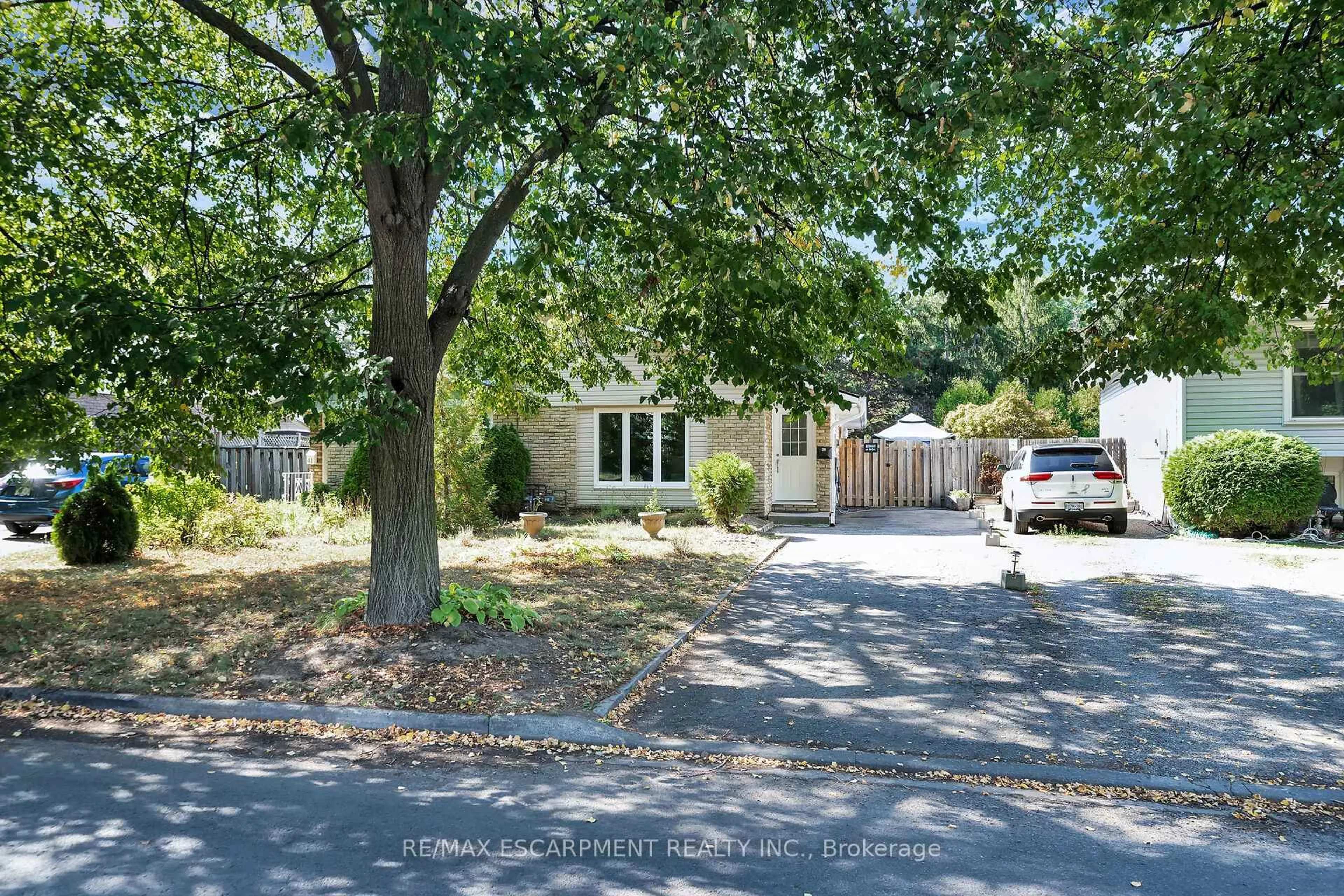 Unknown for 43 Elma St, St. Catharines Ontario L2N 6Z2
