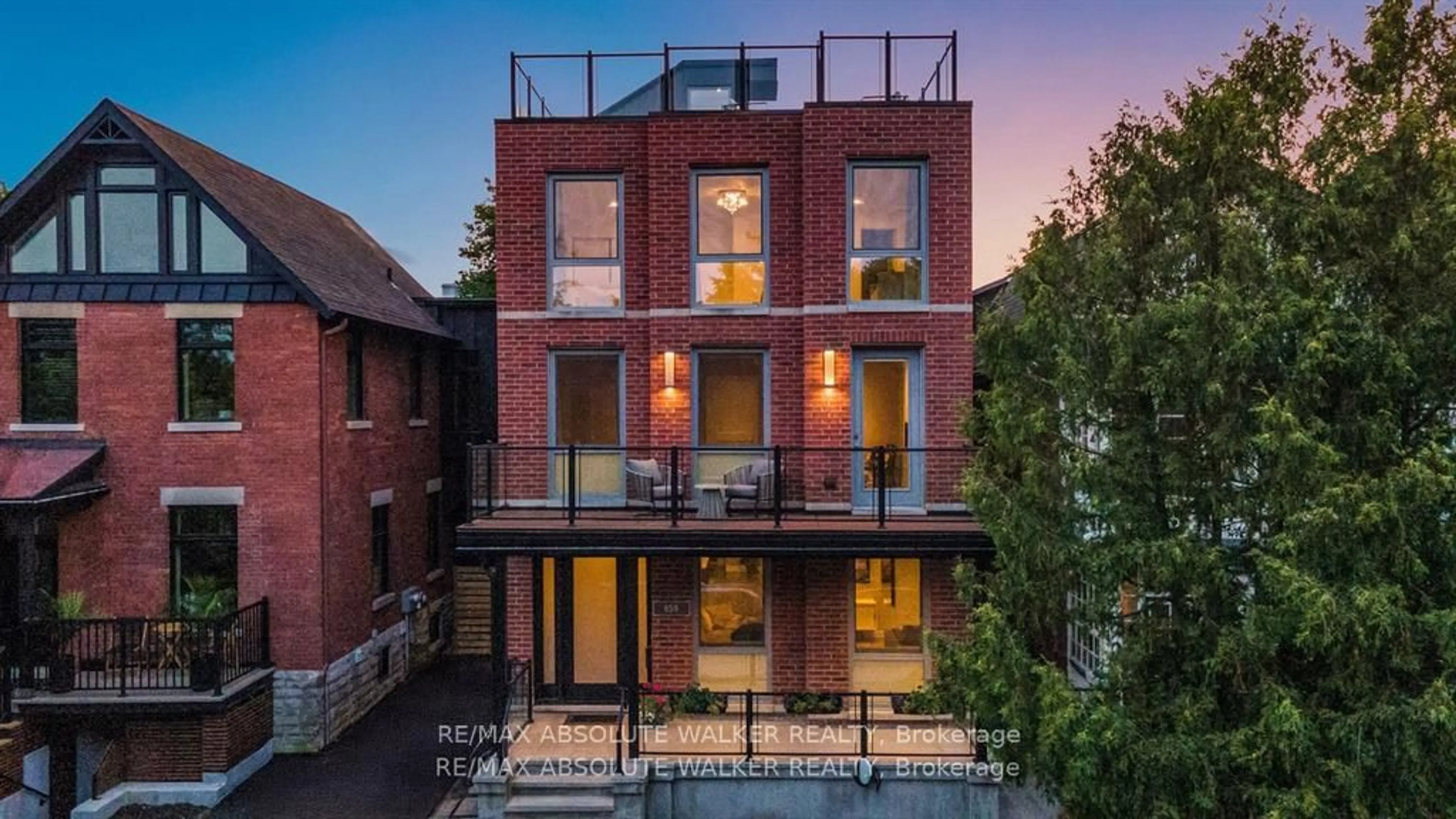 Home with brick exterior material, unknown for 658 O'Connor St, Ottawa Ontario K1S 3R8